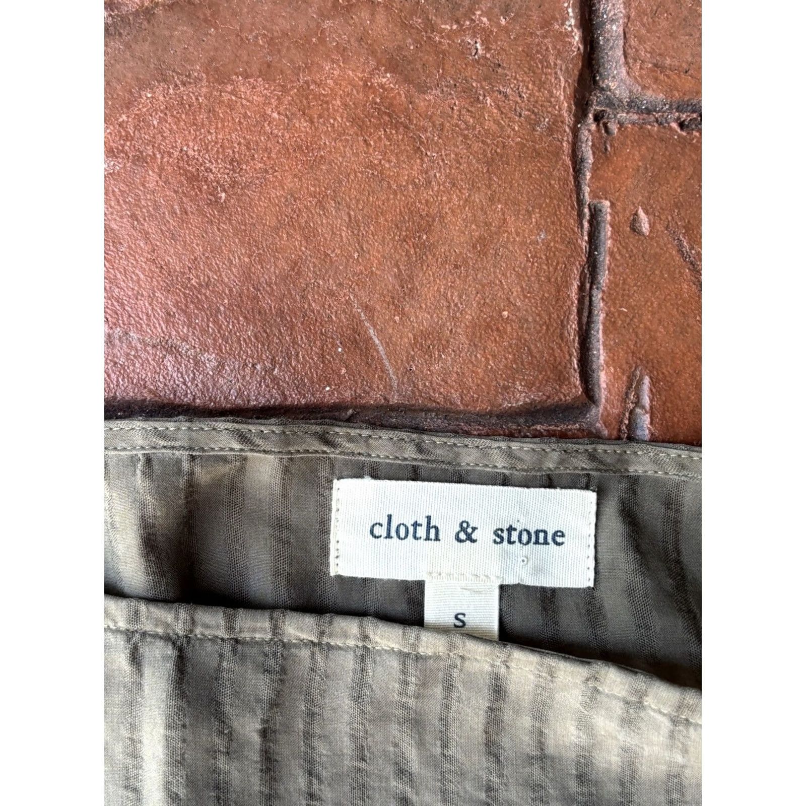 Bell Cloth & Stone Flare Bell Sleeve Shirt Women's Small Olive Green Classic Casual Bell Sleeve Shirt Womens Small Olive Green Size S / US 4 / IT 40 - 2 Thumbnail