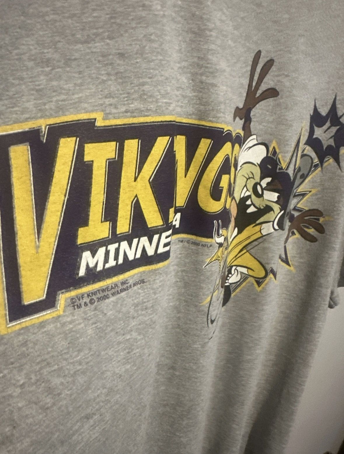 NFL Y2K Minnesota Vikings ‘Tasmanian Devil’ T Shirt Grey Size US L / EU 52-54 / 3 - 2 Thumbnail