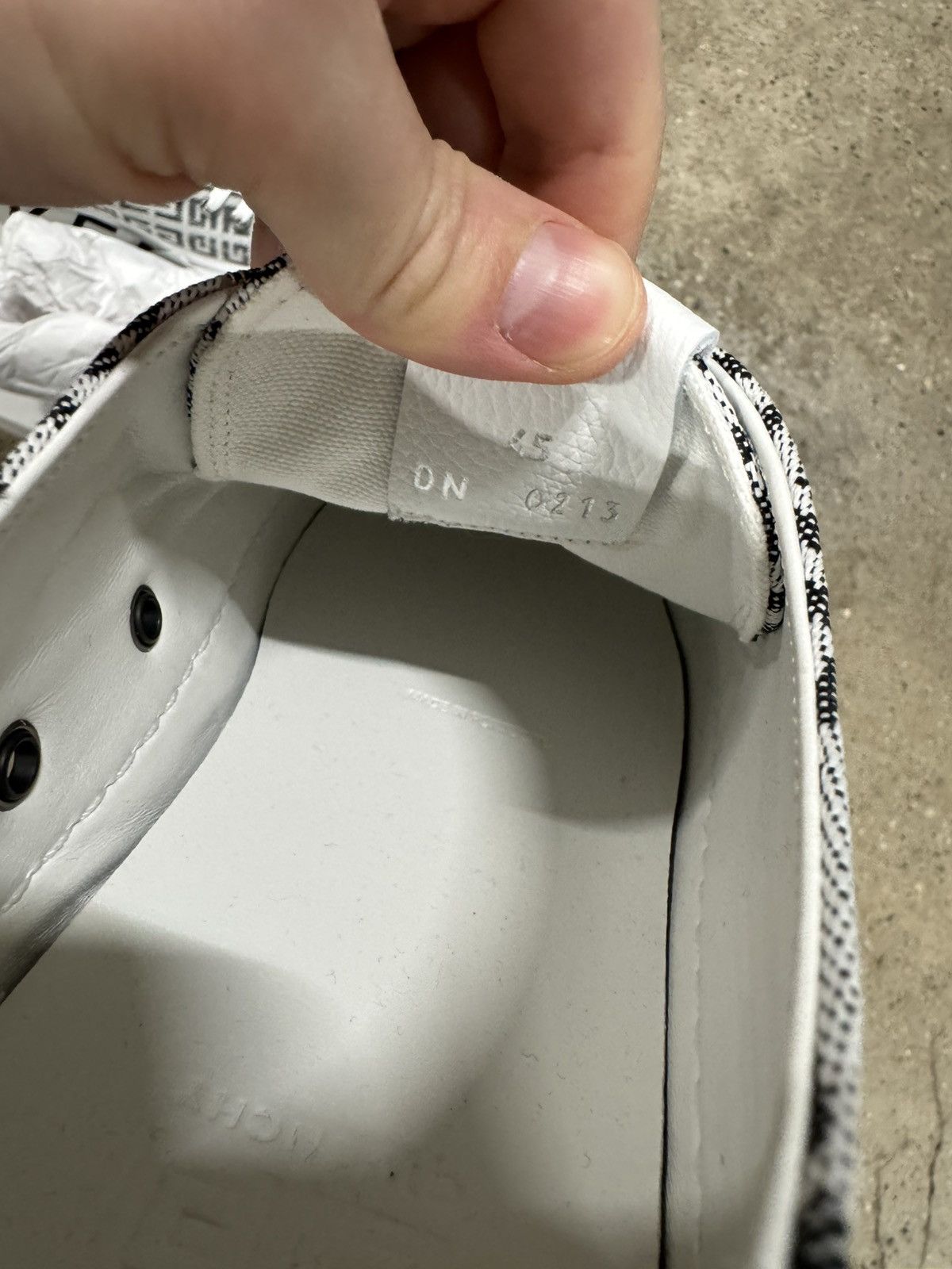 Givenchy Givenchy City 4G Low Top Sneaker NEW 750$ Size US 12 / EU 45 - 7 Thumbnail