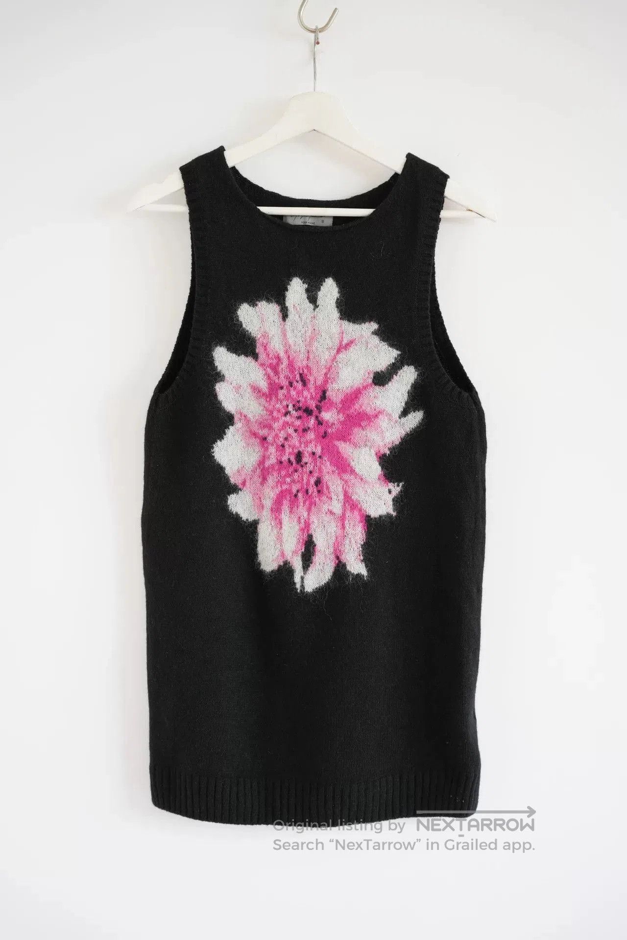 Yohji Yamamoto black sleeveless knit vest with floral design. Size US L / EU 52-54 / 3 - 1 Thumbnail