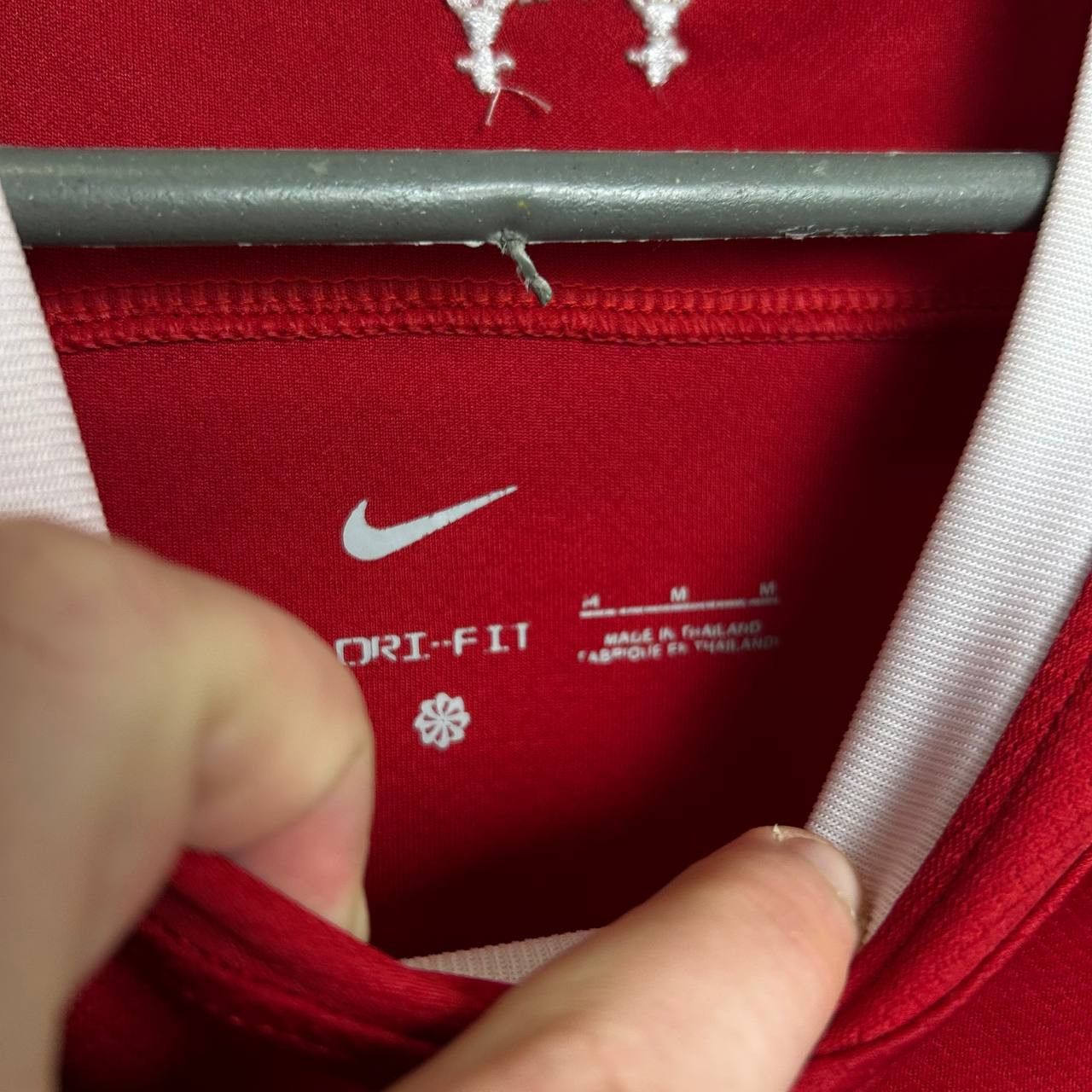 Nike Mens Nike FC Liverpool 2021 home soccer jersey Size US M / EU 48-50 / 2 - 4 Thumbnail