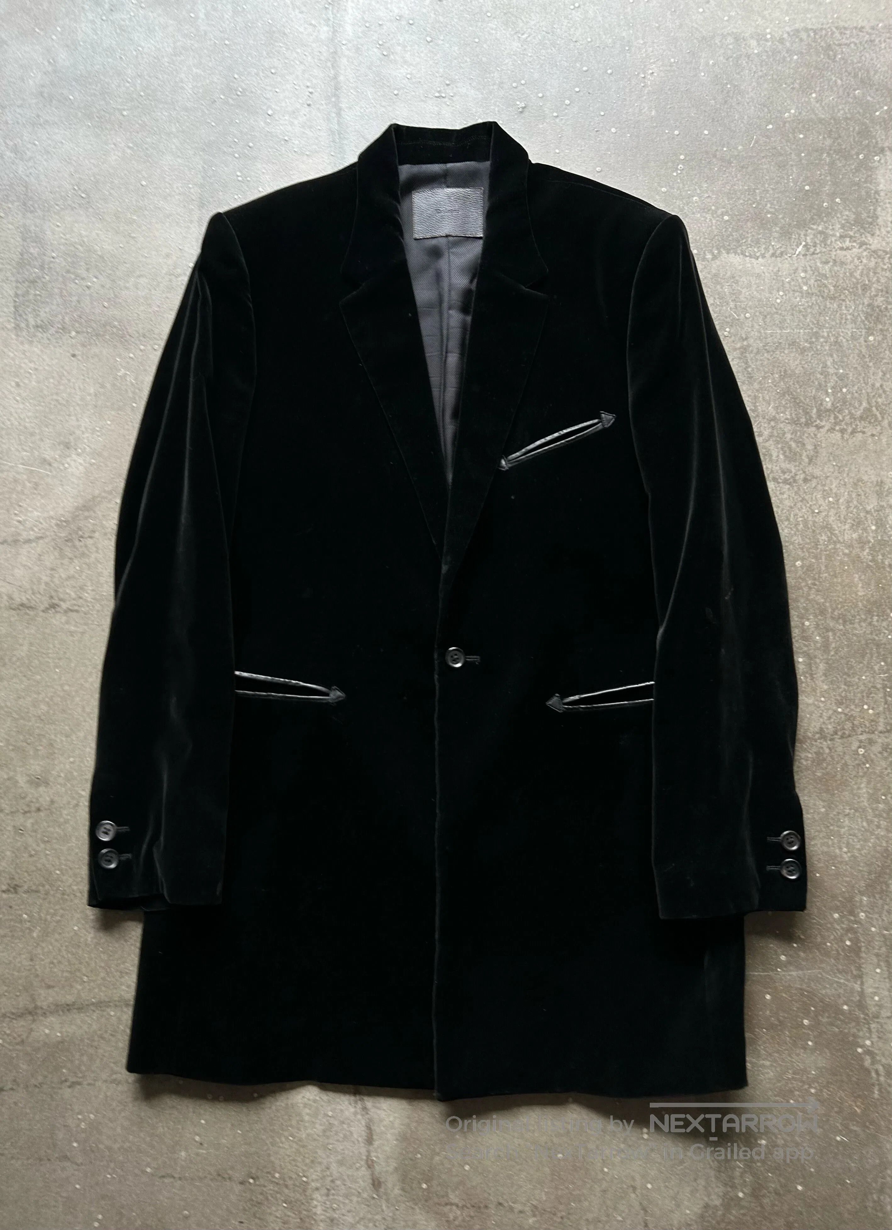 The Letters velvet jacket with stylish zipper details. Size US M / EU 48-50 / 2 - 1 Thumbnail