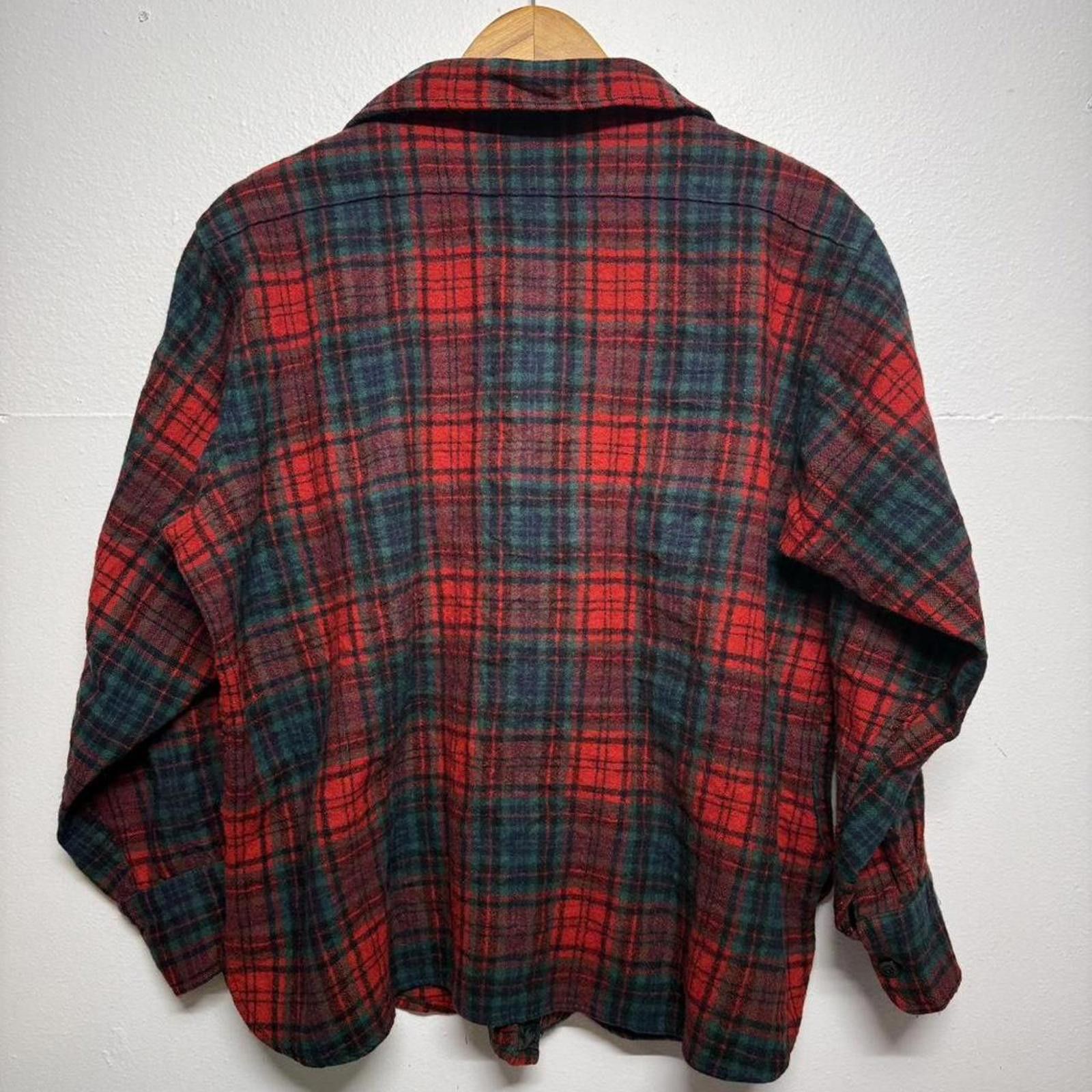 Woolrich Woolen Mills True vintage 1960s Woolrich classic flannel M/L Size US L / EU 52-54 / 3 - 2 Thumbnail