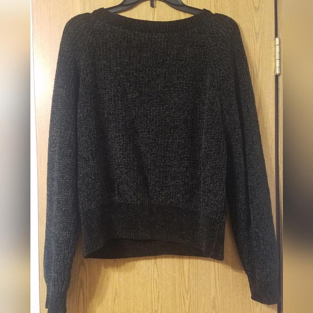 Urban Outfitters NWOT Urban Outfitters Black V-Neck Sweater Size Large Size L / US 10 / IT 46 - 3 Thumbnail