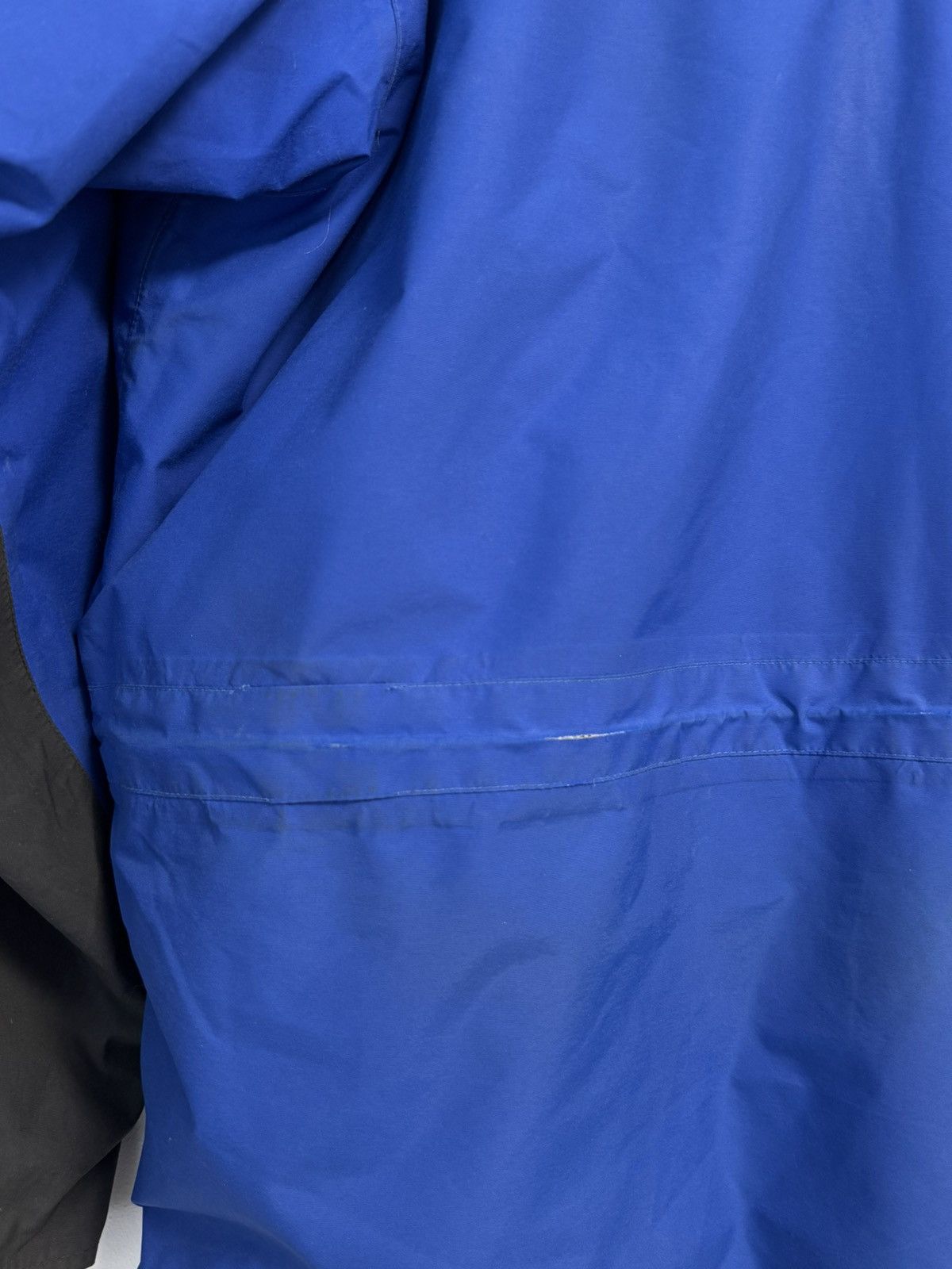 Berghaus Vintage 90’S Berghaus Mera Peak Gore-tex Jacket Men’s Medium Size US M / EU 48-50 / 2 - 22 Thumbnail