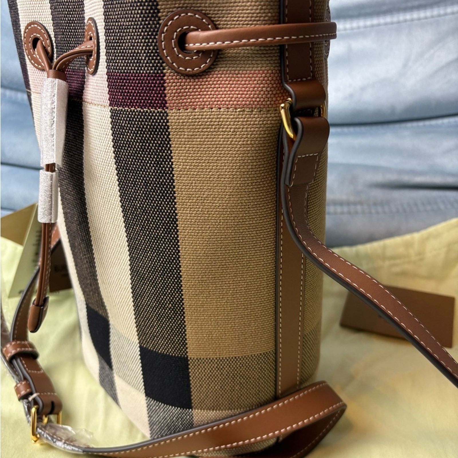Burberry Burberry Checkered Bucket Bag NWT Size ONE SIZE - 5 Thumbnail