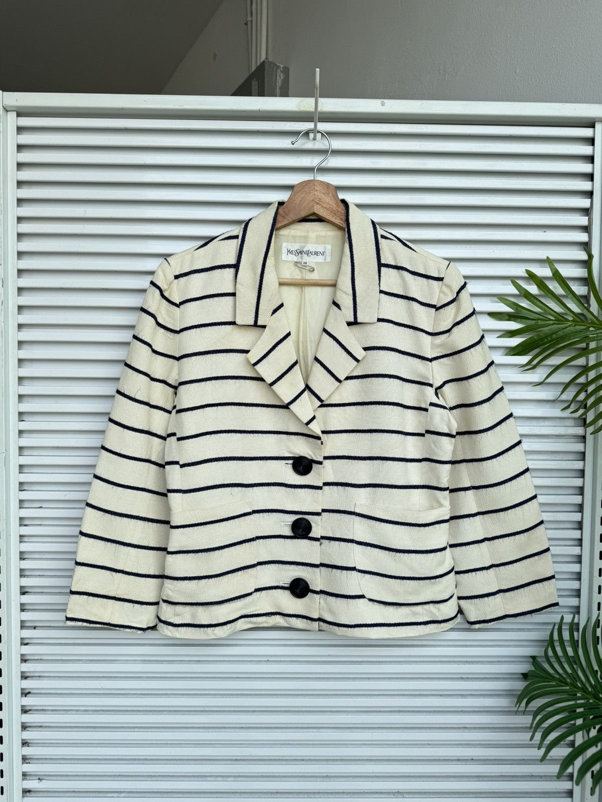 Yves Saint Laurent Yves Saint Laurent YSL Striped Blazer Size M / US 6-8 / IT 42-44 - 1 Thumbnail