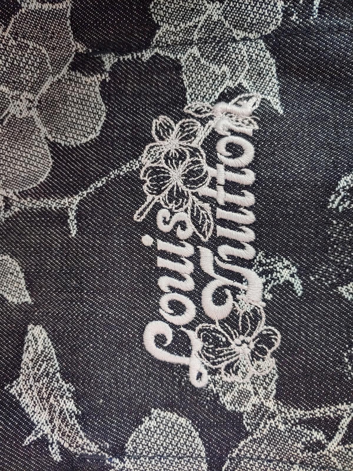 Louis Vuitton Louis Vuitton LV Waves Floral Button Up Denim Shirt in Blue Size ONE SIZE - 3 Thumbnail