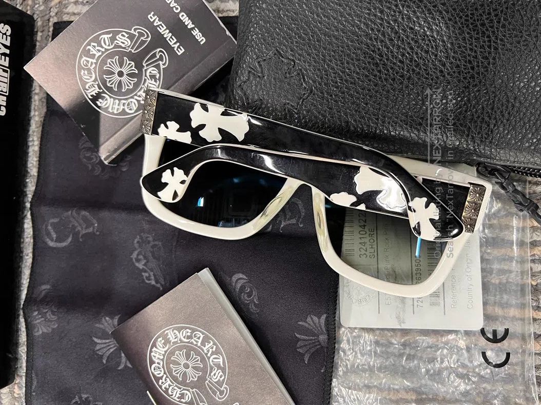 Chrome Hearts Chrome Hearts Cat-eye sunglasses with cross-shaped silver Size ONE SIZE - 1 Thumbnail