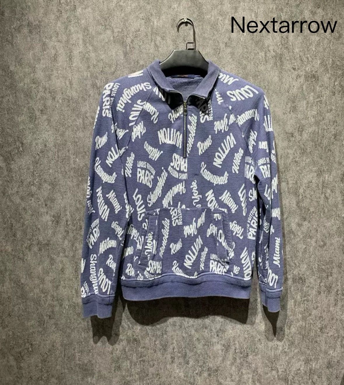Louis Vuitton Louis Vuitton logo printed half zip hoodie Size US L / EU 52-54 / 3 - 1 Thumbnail