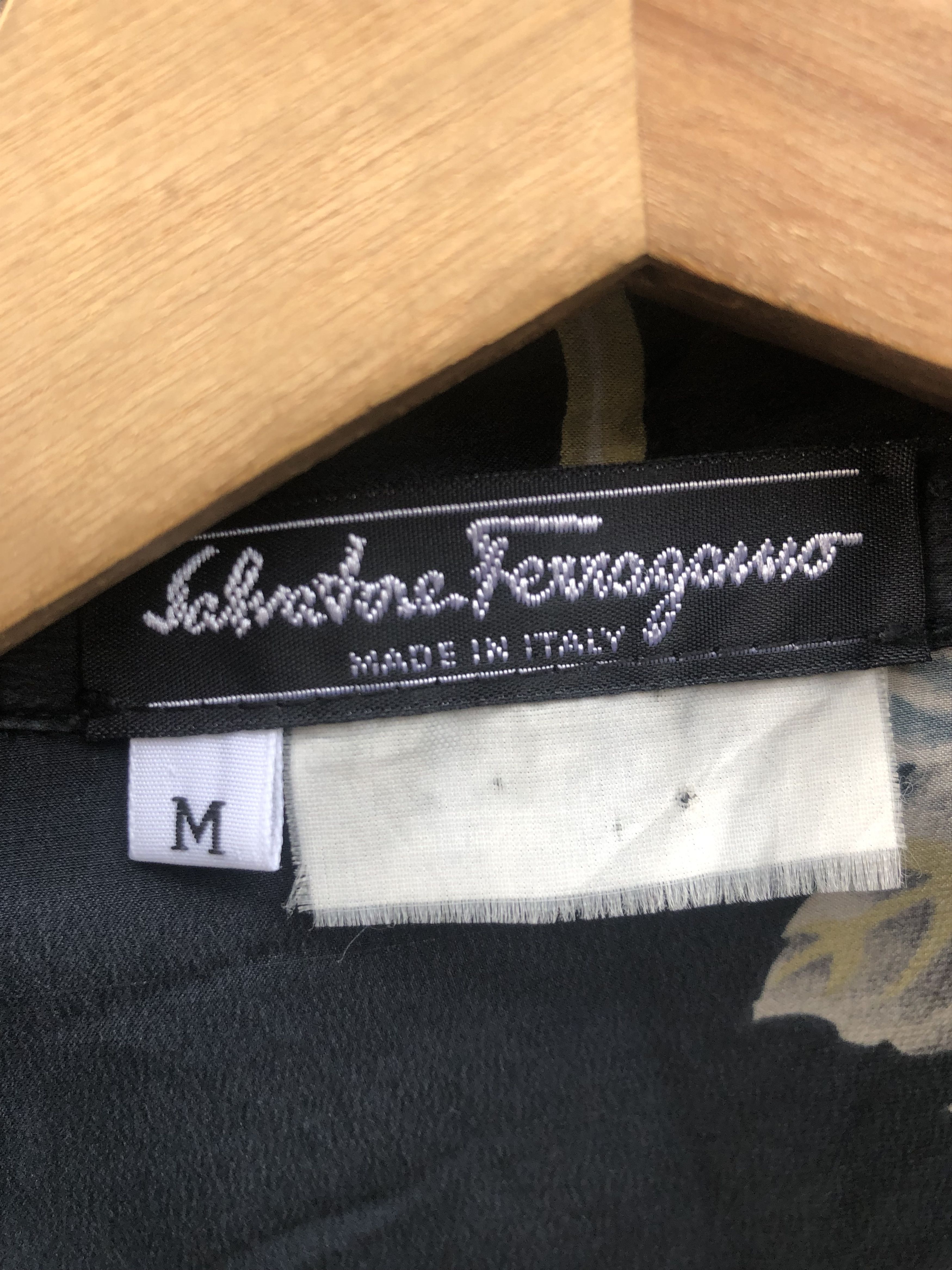 Salvatore Ferragamo Vintage Salvatore Ferragamo Floral Silk Button-Up Shirts Size S / US 4 / IT 40 - 3 Thumbnail