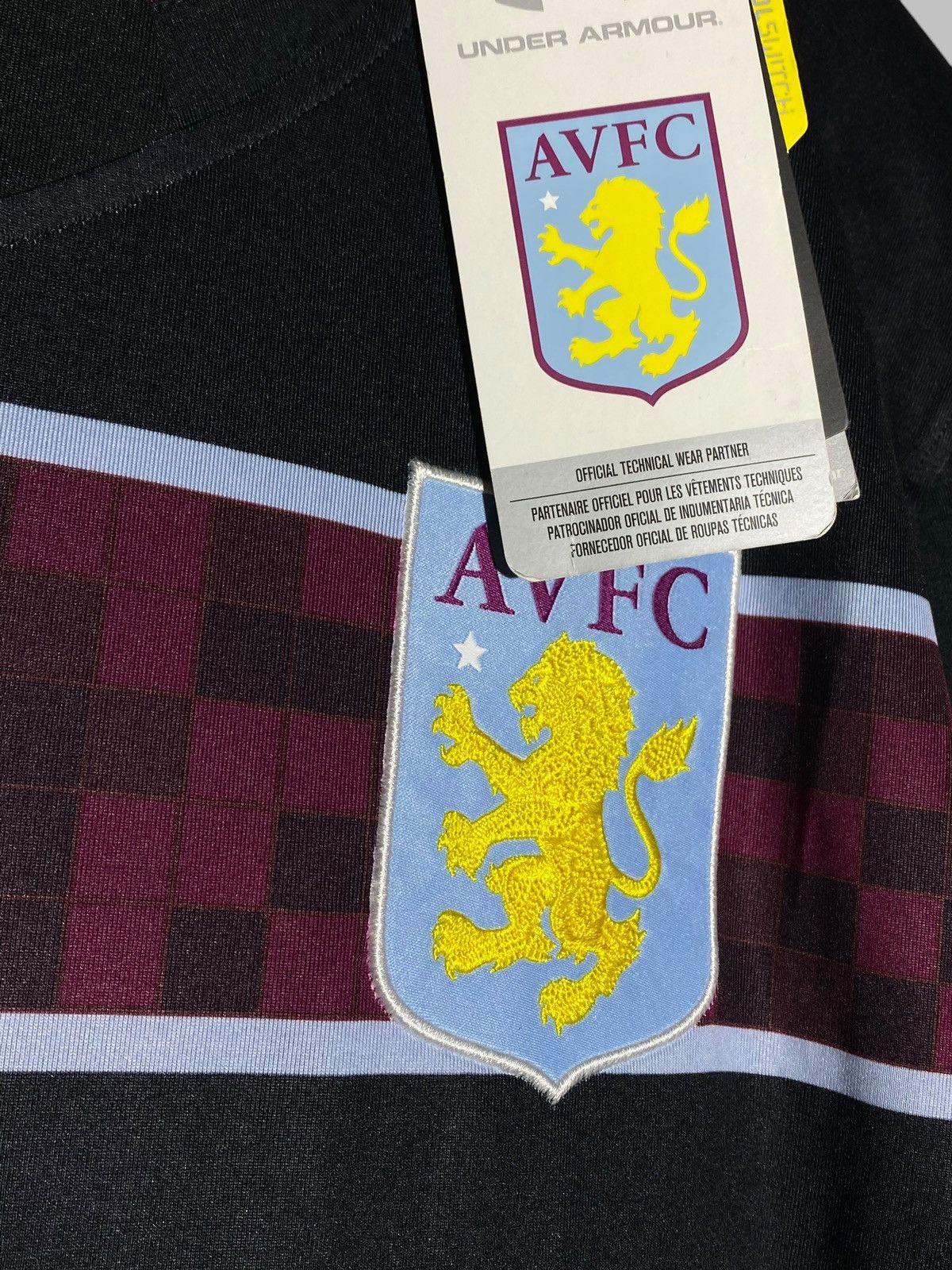 Under Armour Under Armour Aston Villa 2017/18 Away Football Shirt Size US L / EU 52-54 / 3 - 10 Thumbnail