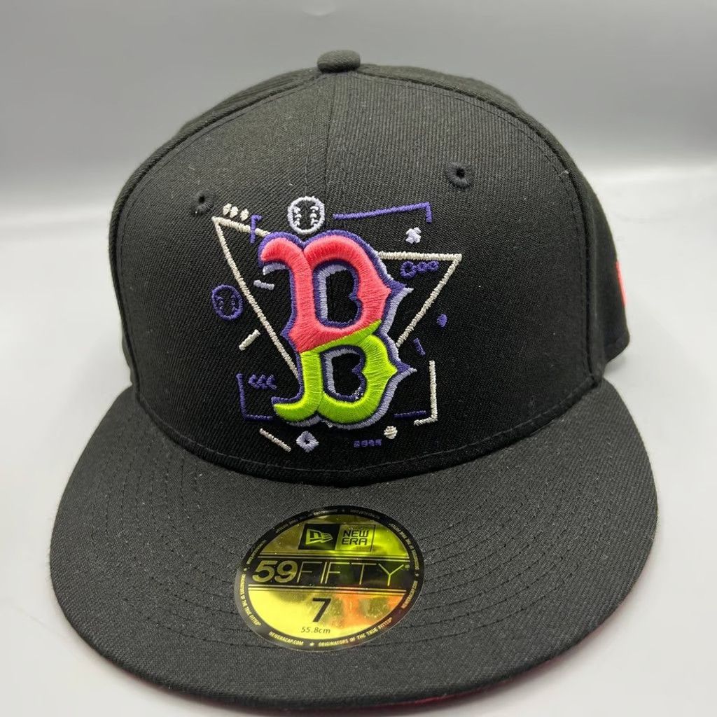 New Era Boston Red Sox Hat Men 7 Black In Living Color Fitted Cap Size ONE SIZE - 2 Thumbnail