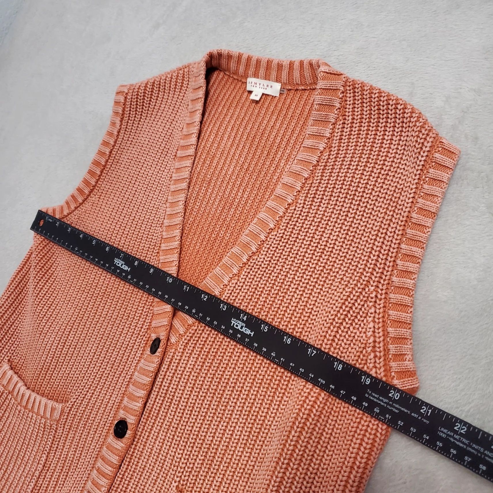 Vintage VINTAGE DEMYLEE Sweater Vest Women XS Coral Orange Layne Patch Pocket Boxy Heavyweight V-Neck Button Front Pockets Cotton Demylee Size XS / US 0-2 / IT 36-38 - 7 Thumbnail
