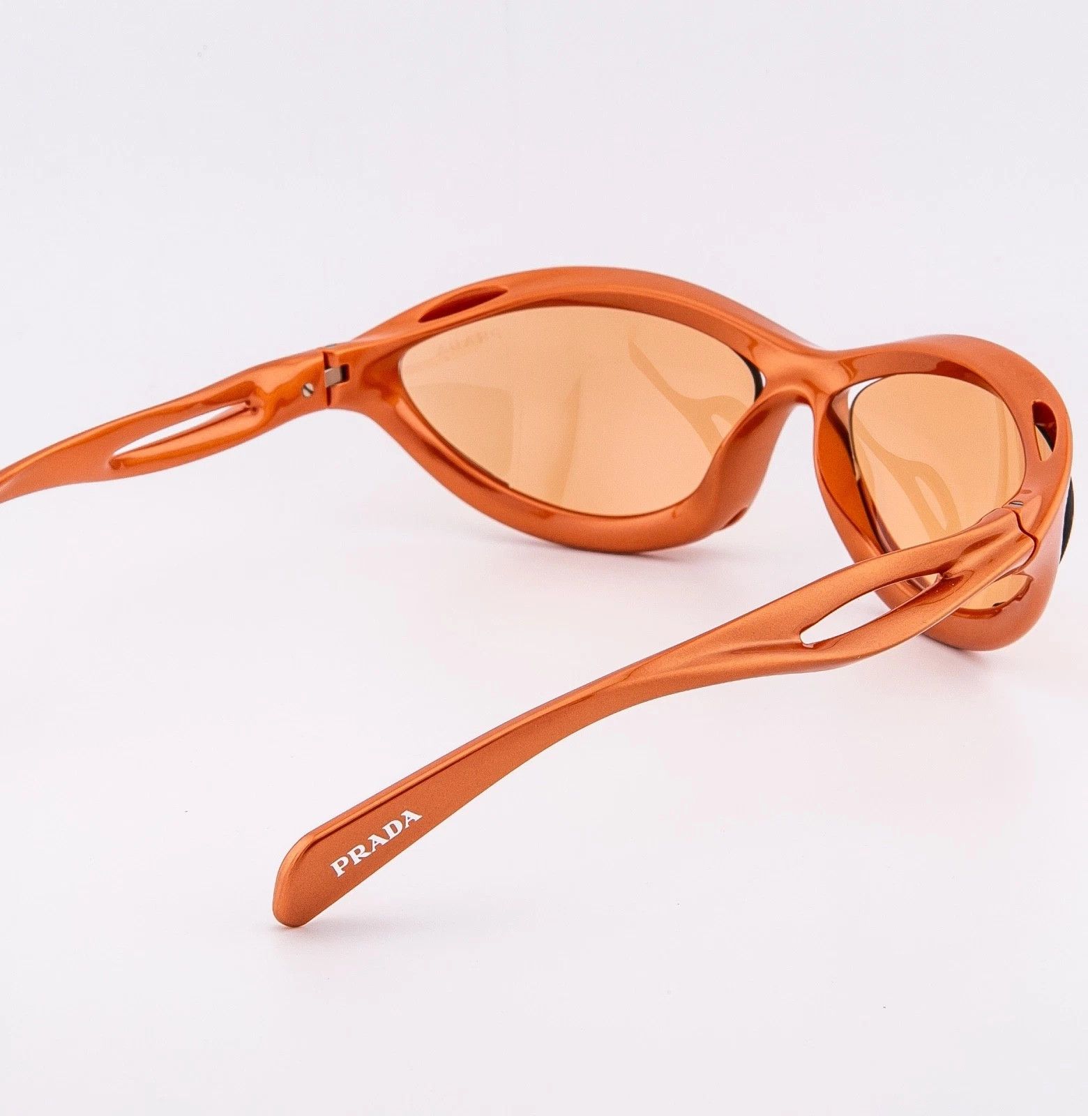 Prada PRADA PRA23S MORPH Metal Orange Mirror Wavy A23 Fashion A26 Size ONE SIZE - 3 Thumbnail