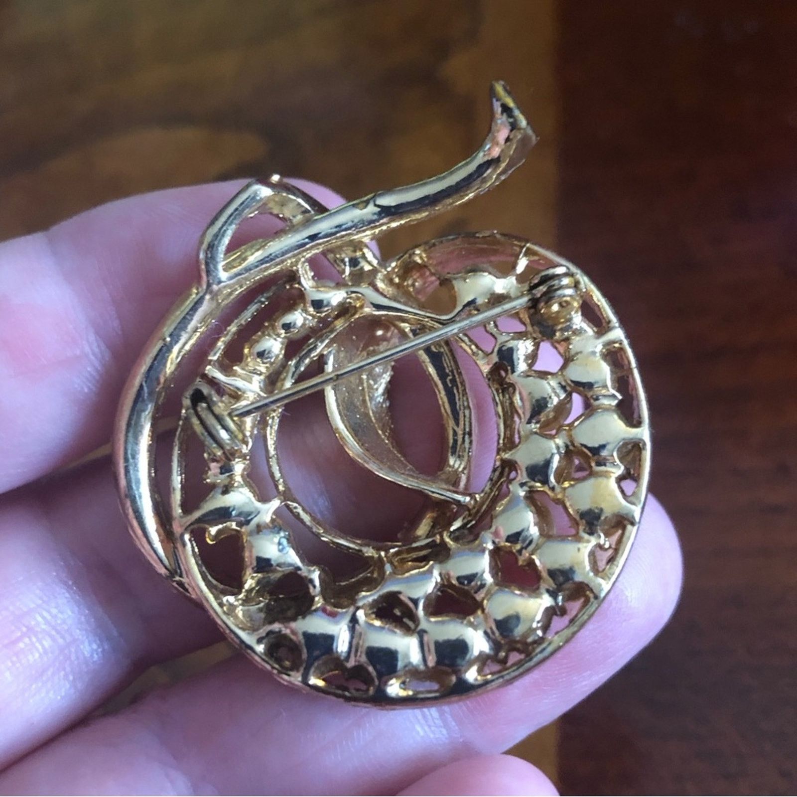 Vintage Vintage 60s faux pearl baguette rhinestone swirl brooch pin Size ONE SIZE - 5 Thumbnail