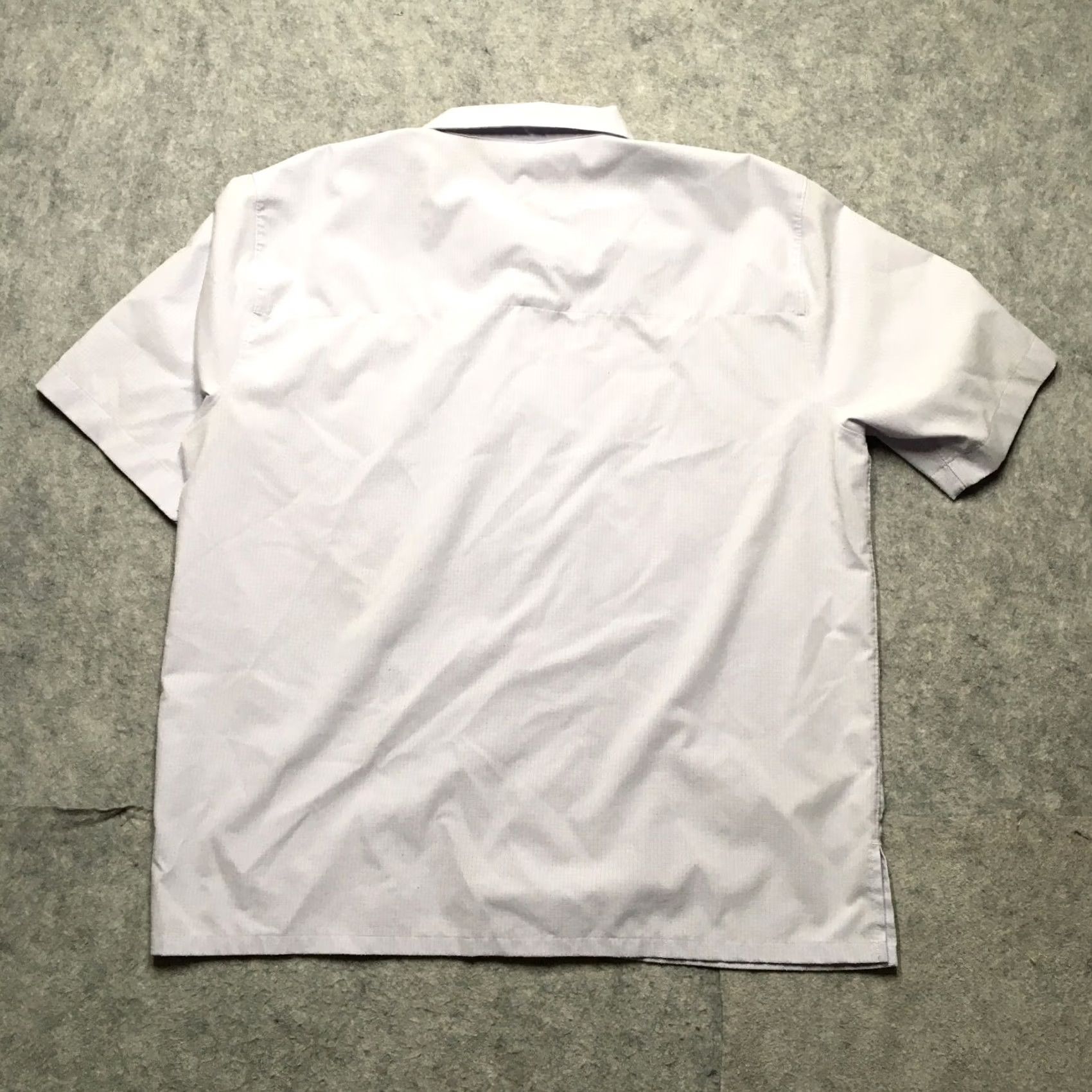 Lululemon Lululemon Shirt Men M Lavender Solid Button-Up Collared Short Sleeve Casual Workwear Lightweight Breathable Pockets Relaxed Fit Modern Classic Size US M / EU 48-50 / 2 - 7 Thumbnail