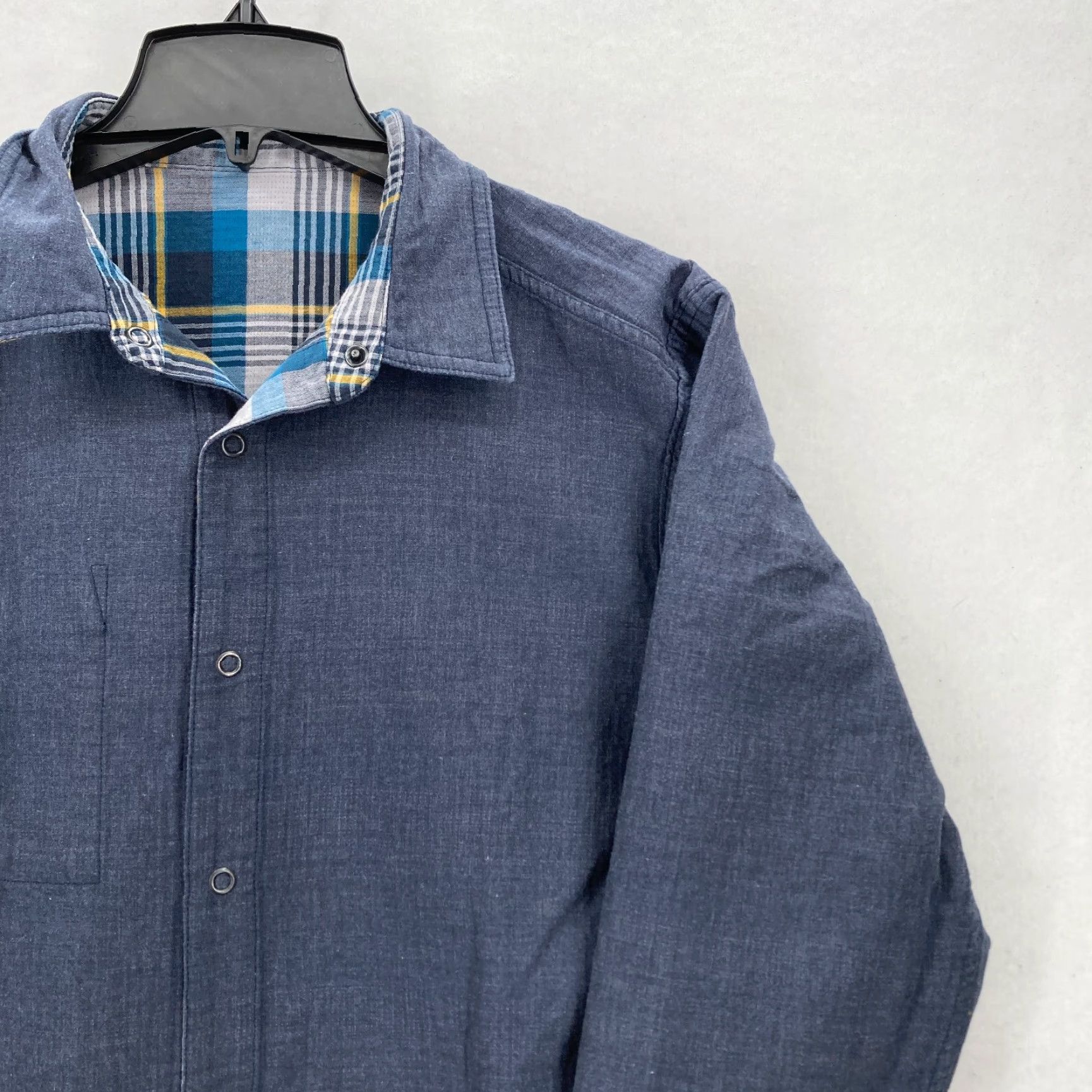 Mountain Hardwear Mountain Hardwear Reversible Flannel Shirt Jacket Mens Medium Blue Plaid Hiking Size US M / EU 48-50 / 2 - 2 Thumbnail