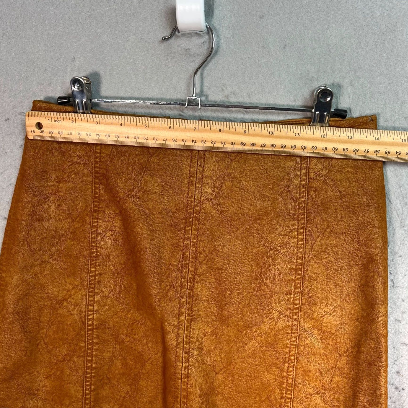 Free People Free People Skirt Womens Size 4 Faux Leather Mini Camel Tan Size 27" / US 4 / IT 40 - 5 Thumbnail