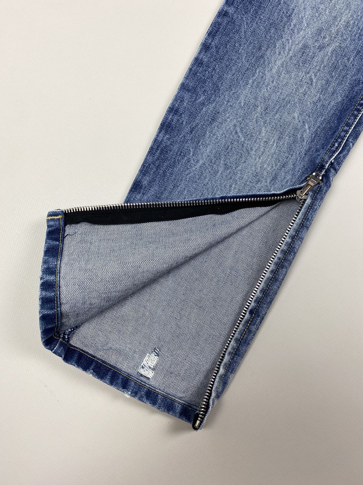 Mintcrew Mintcrew men’s distressed denim skinny jeans size 33 Size US 33 - 8 Thumbnail