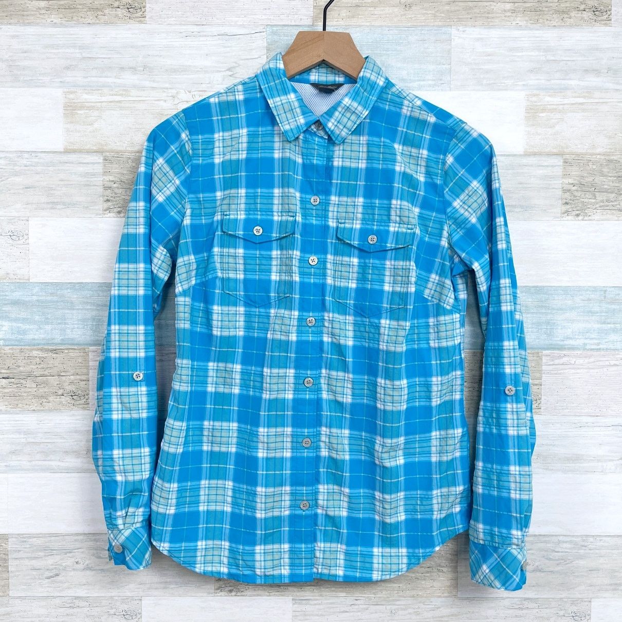 Eddie Bauer Eddie Bauer Nylon Hiking Shirt Blue Plaid Womens XS Size XS / US 0-2 / IT 36-38 - 1 Thumbnail