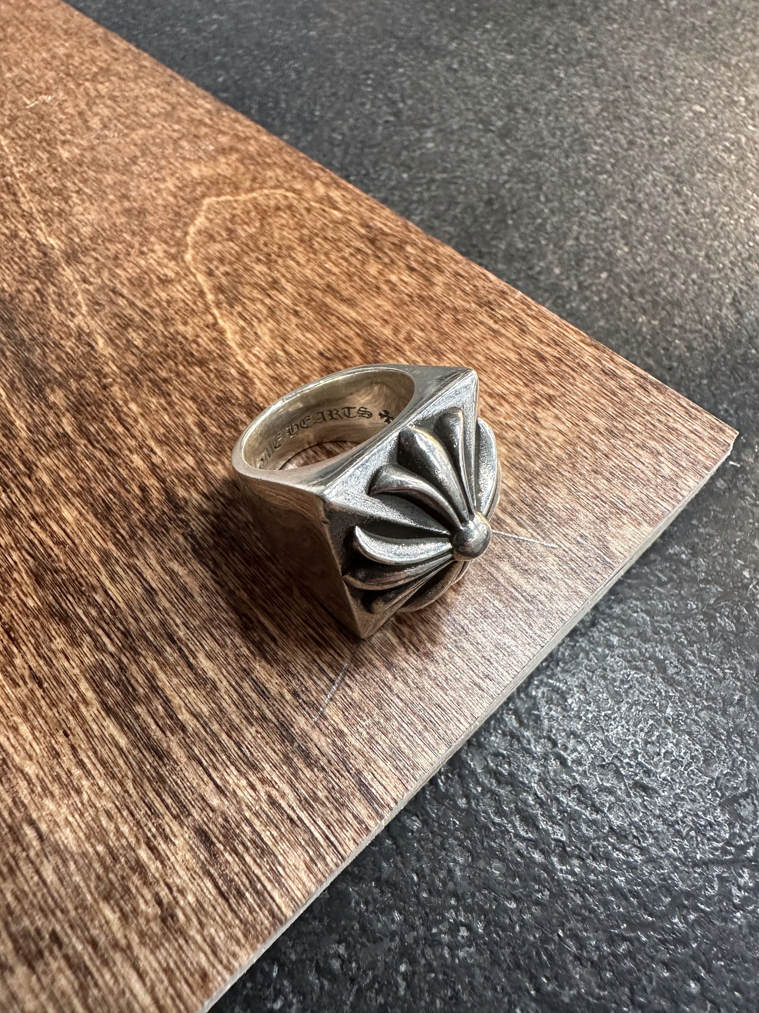 Pre-owned Chrome Hearts Pyramid Plus Ring In Silver
