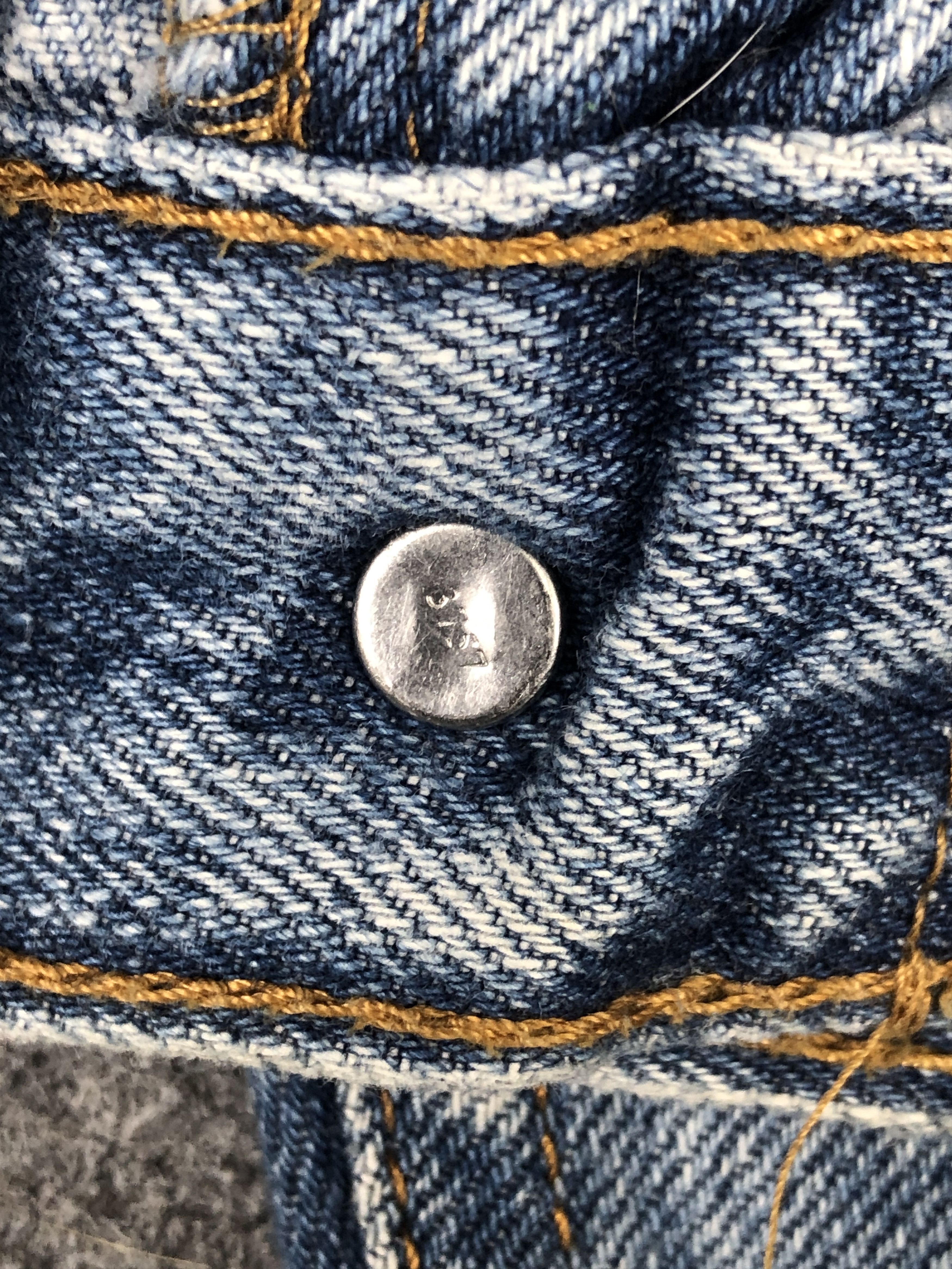Levi's Stone Washed Vintage Levis 505 Jeans DP2354 Size US 41 - 14 Thumbnail