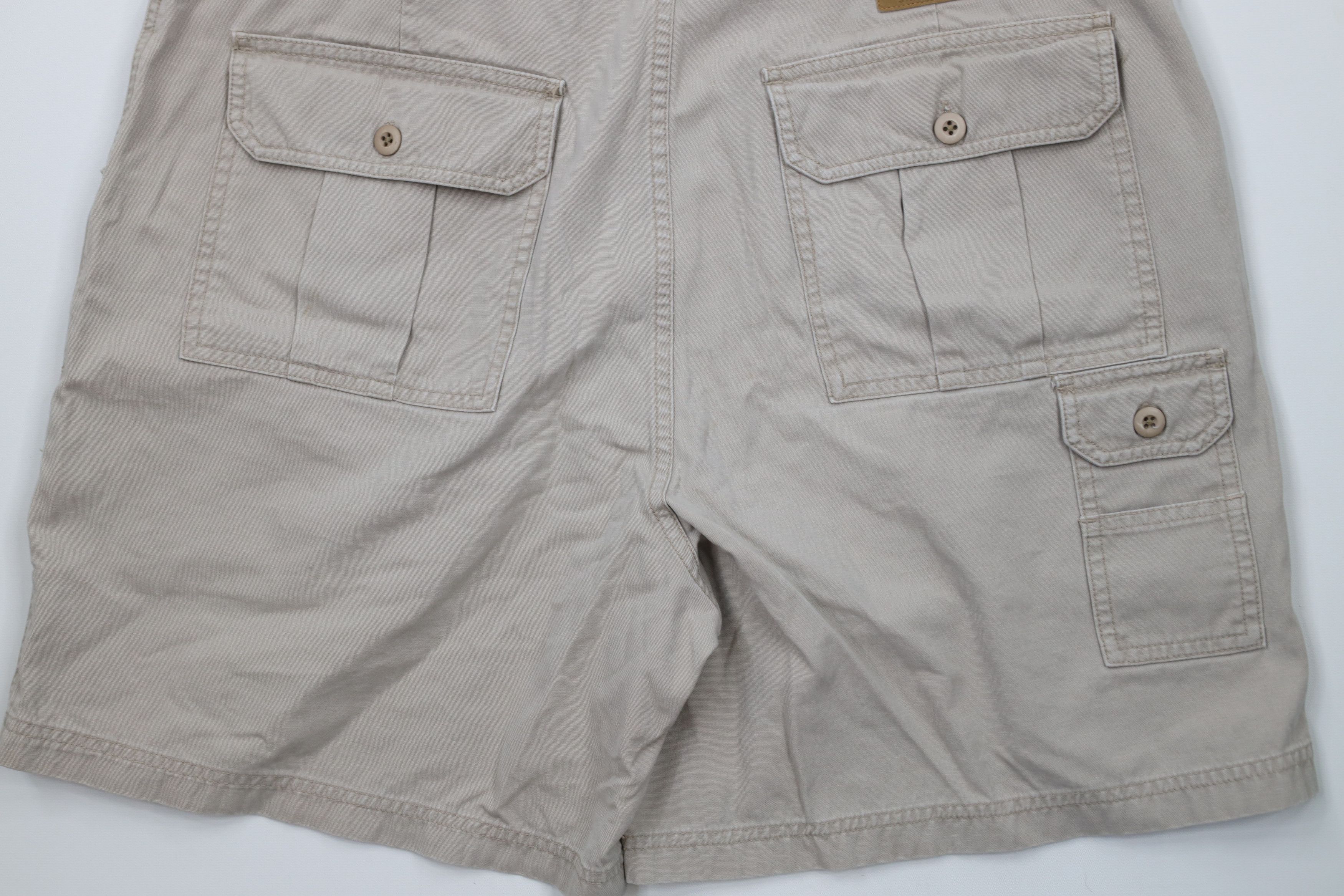 Cabelas × Vintage Vintage Cabelas Mens Above 7 Pocket Trail Cargo Shorts Beige Size US 38 / EU 54 - 12 Thumbnail