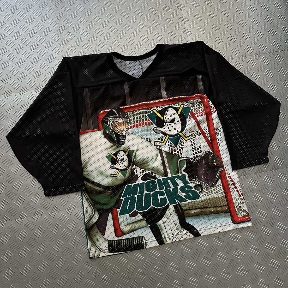 Ccm Vintage CCM NHL Anaheim Mighty Ducks Goalie OVPHockeyJersey Size US XS / EU 42 / 0 - 3 Thumbnail