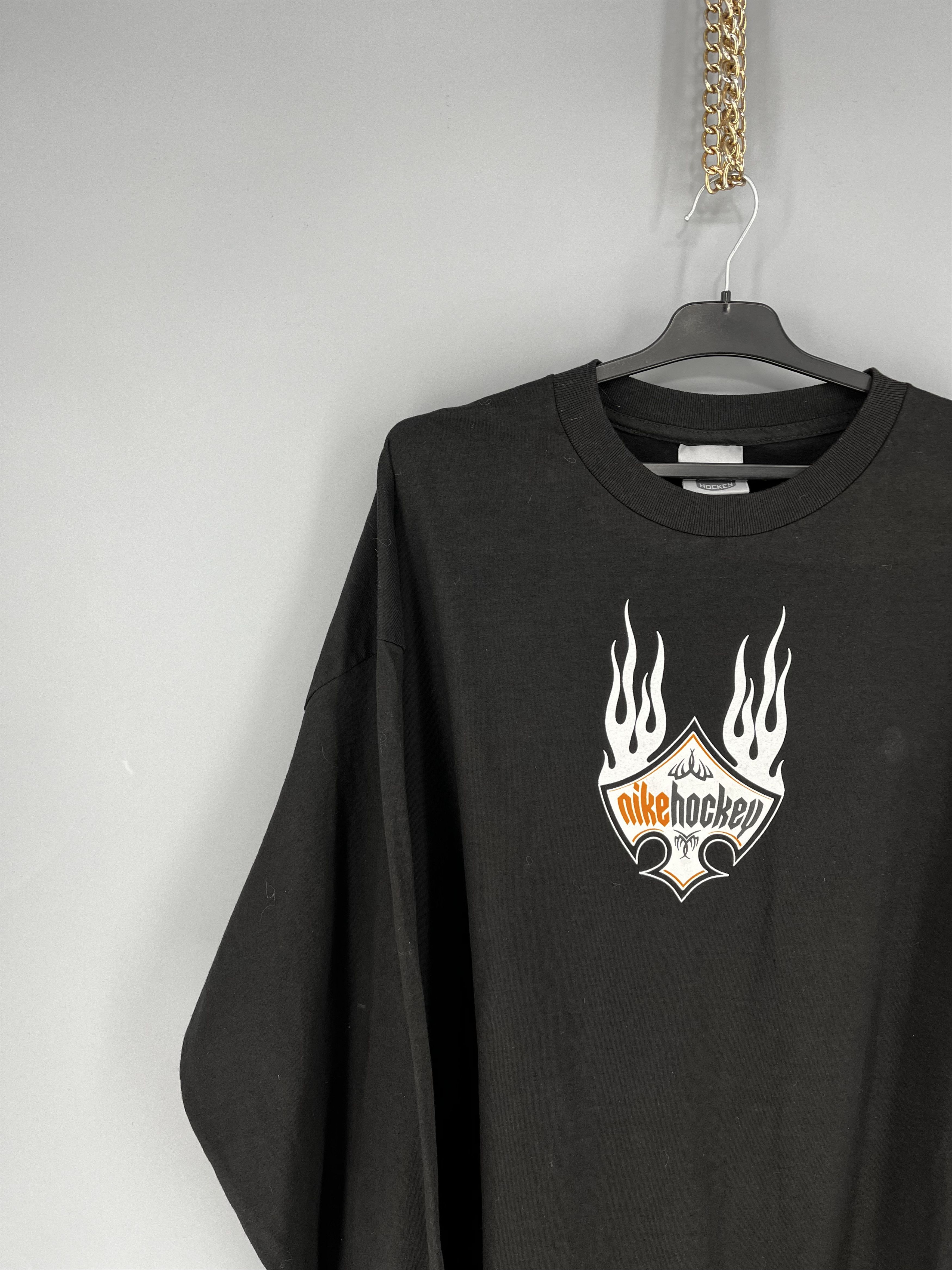 Nike Vintage Y2k Washed Black Nike Hockey Emblem Sweatshirts Size US XXL / EU 58 / 5 - 4 Thumbnail