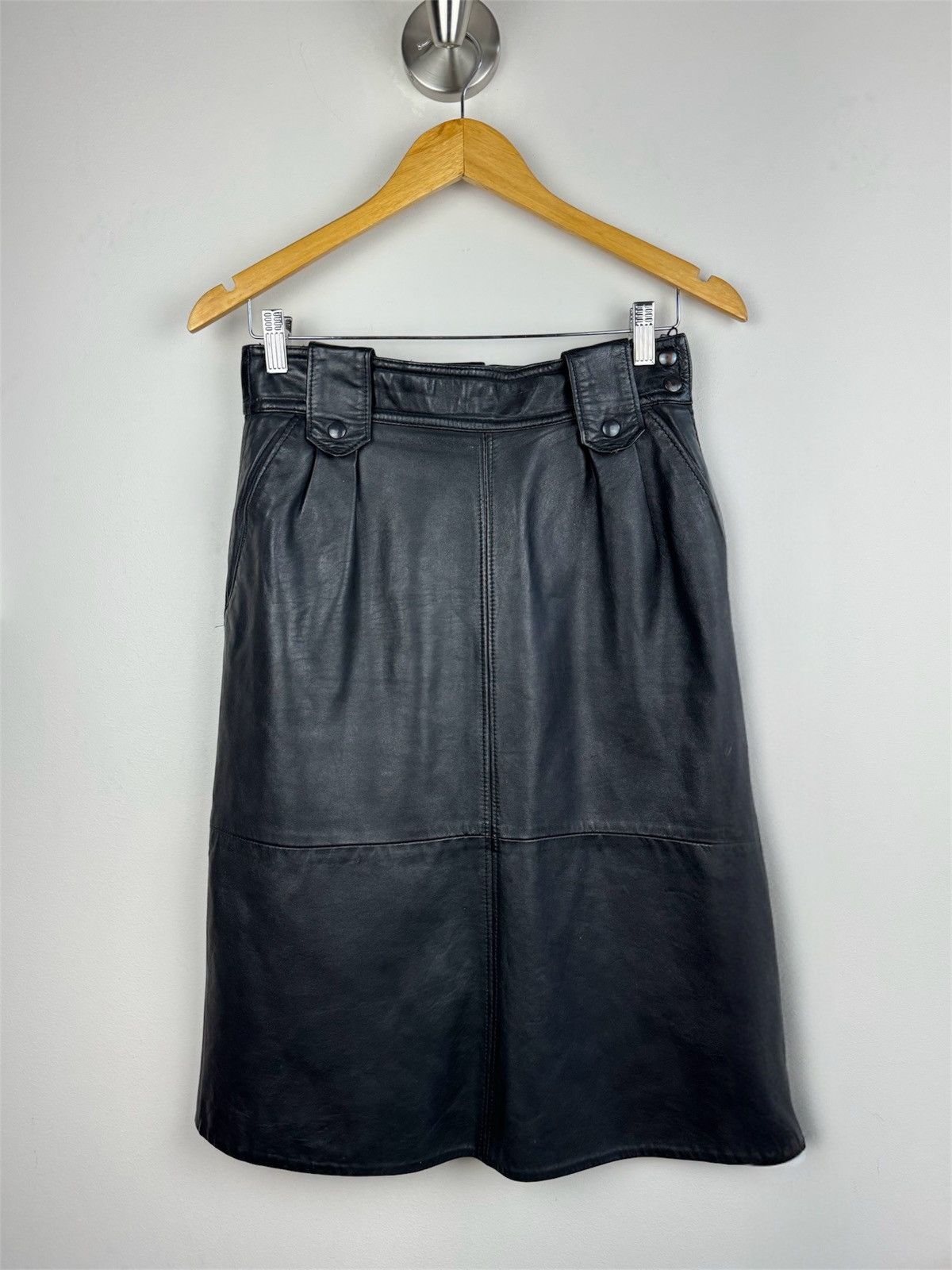 Leather × Yves Saint Laurent Vintage leather skirt Yves Saint Laurent original luxury Size 34" / US 12 / IT 48 - 1 Thumbnail