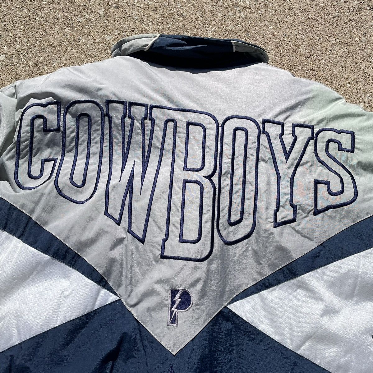Pro Player Vintage Dallas Cowboys Pro Player Hooded Puffer Jacket Large Size US L / EU 52-54 / 3 - 4 Thumbnail