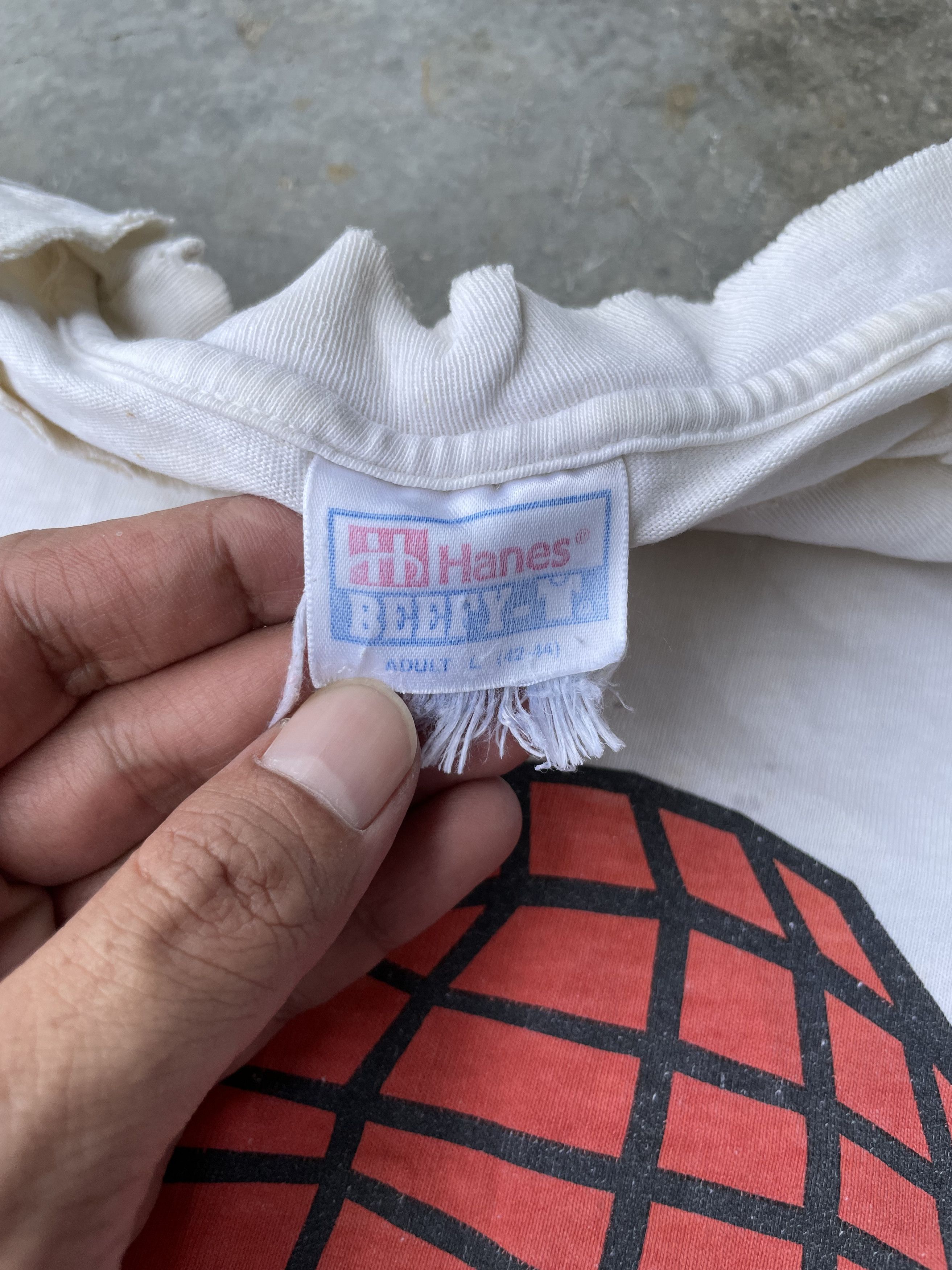Bape Vintage Bape Tshirt Thrashed Size US L / EU 52-54 / 3 - 9 Thumbnail