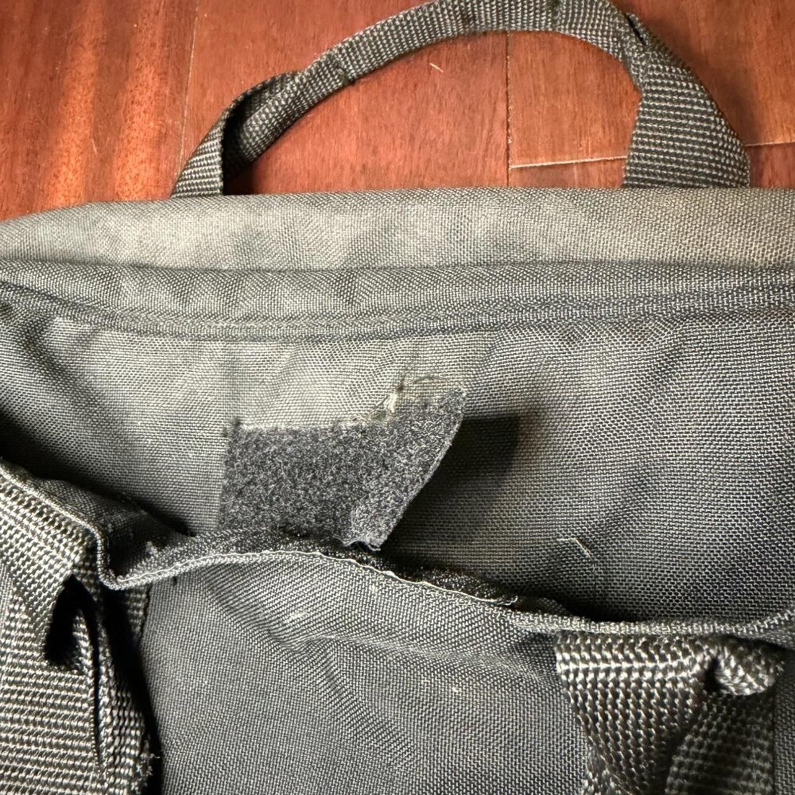 Other Vintage Apple Rainbow Logo Messenger Laptop Bag Size ONE SIZE - 6 Thumbnail