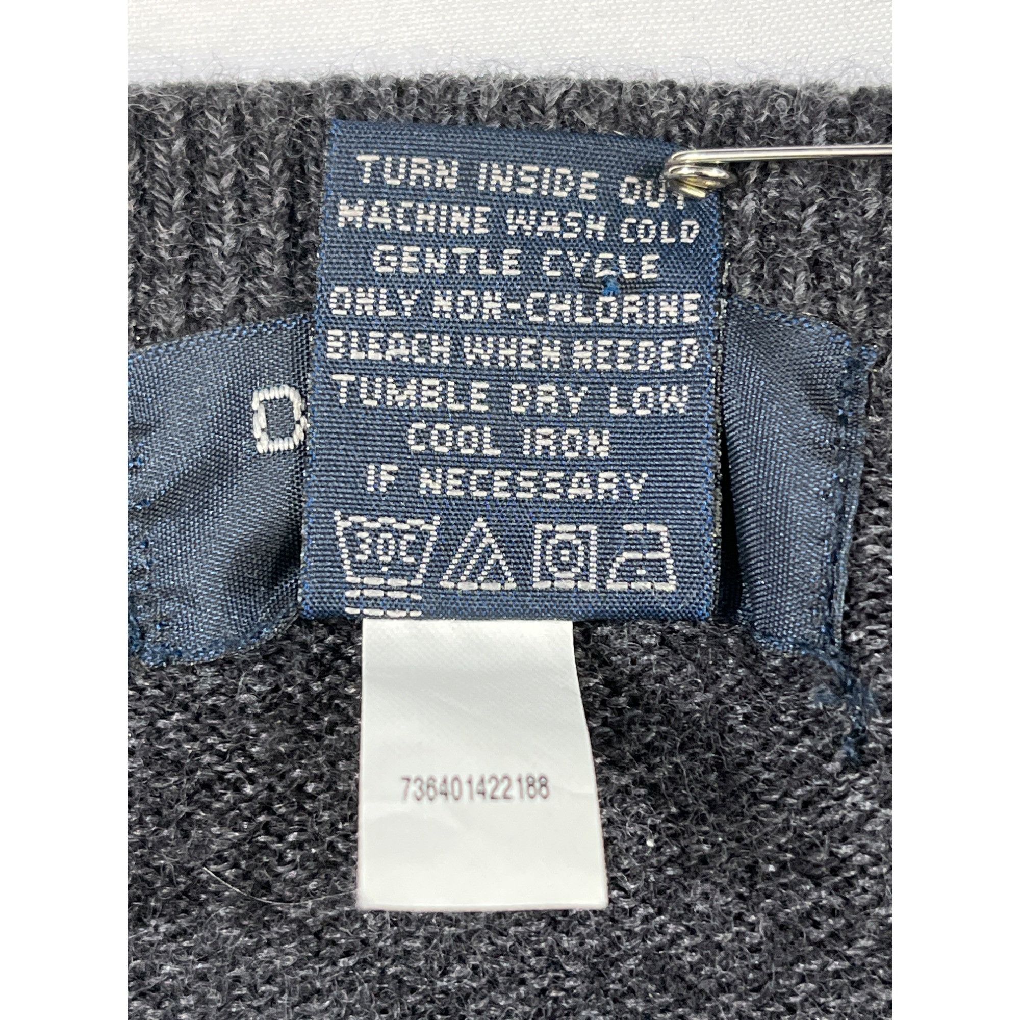 Dockers Dockers Mens Grey Acrylic Sweater Vest Size M SKU 6547 Size US M / EU 48-50 / 2 - 5 Thumbnail