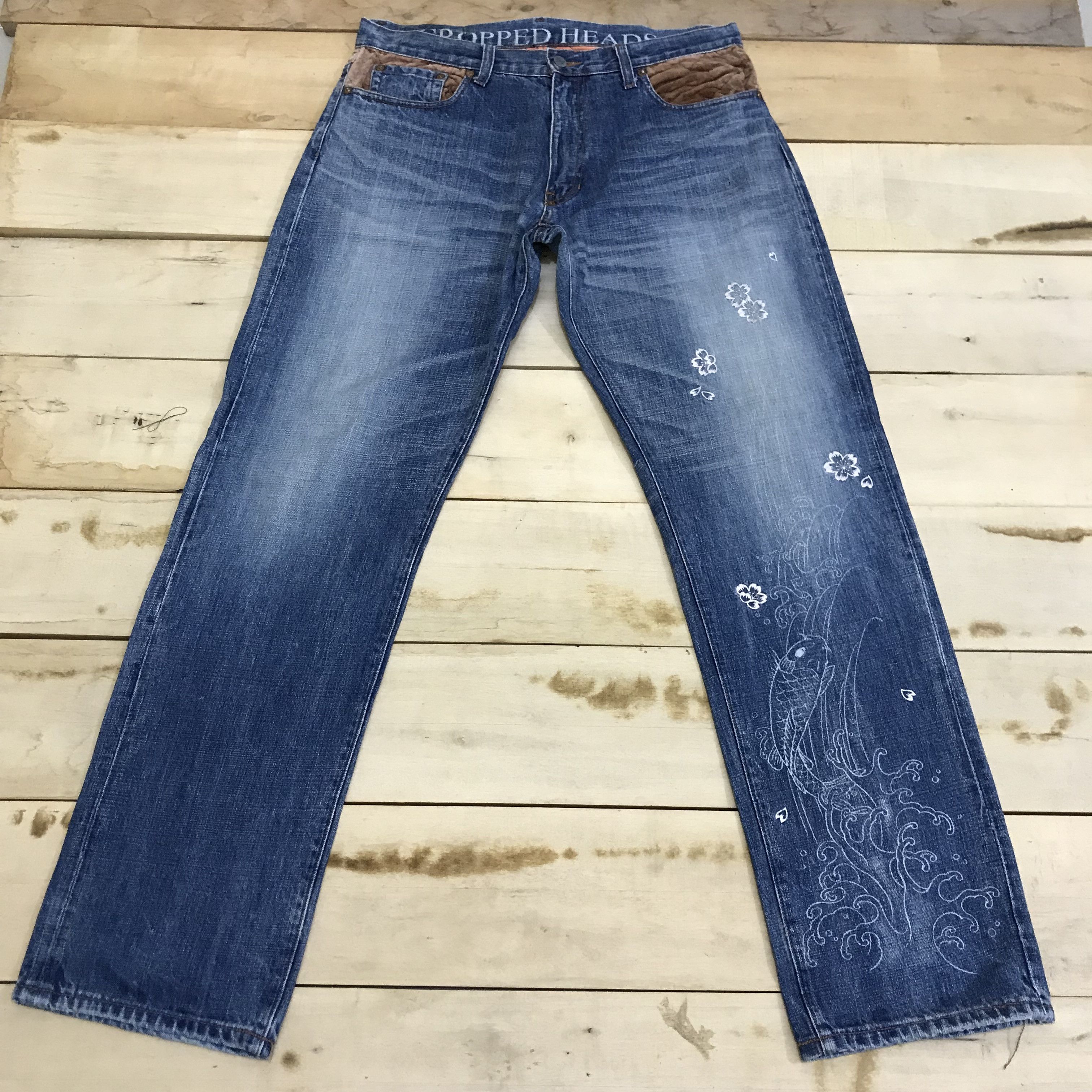 Japanese Brand X168 JAPAN CROPPED HEADS PAINTED SAKURA X KOI DENIM Size US 36 / EU 52 - 1 Thumbnail
