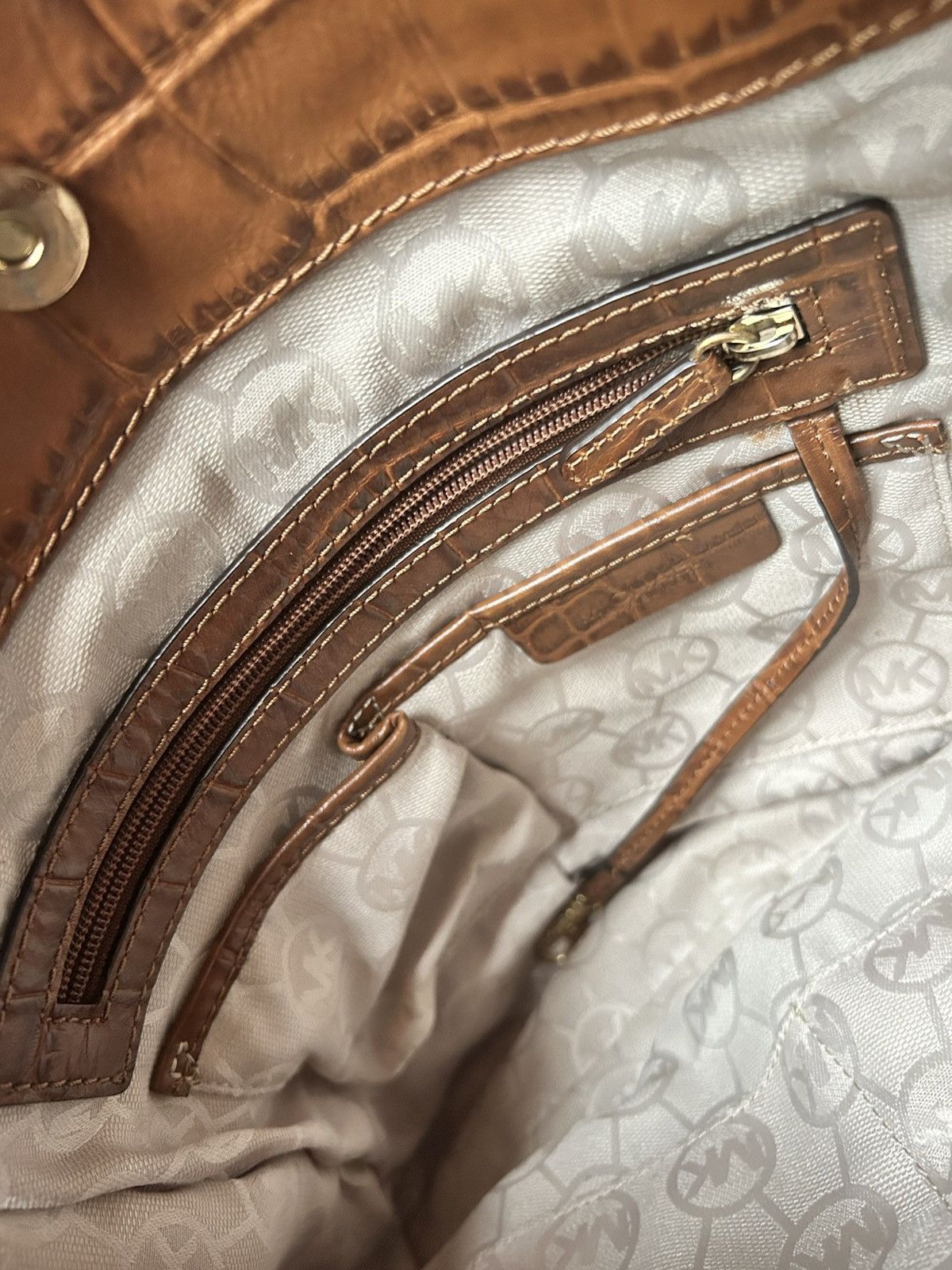 Michael Kors Michael Kors Hamilton-Zebra Canvas & Whipstitch Croc Leather Size ONE SIZE - 13 Thumbnail