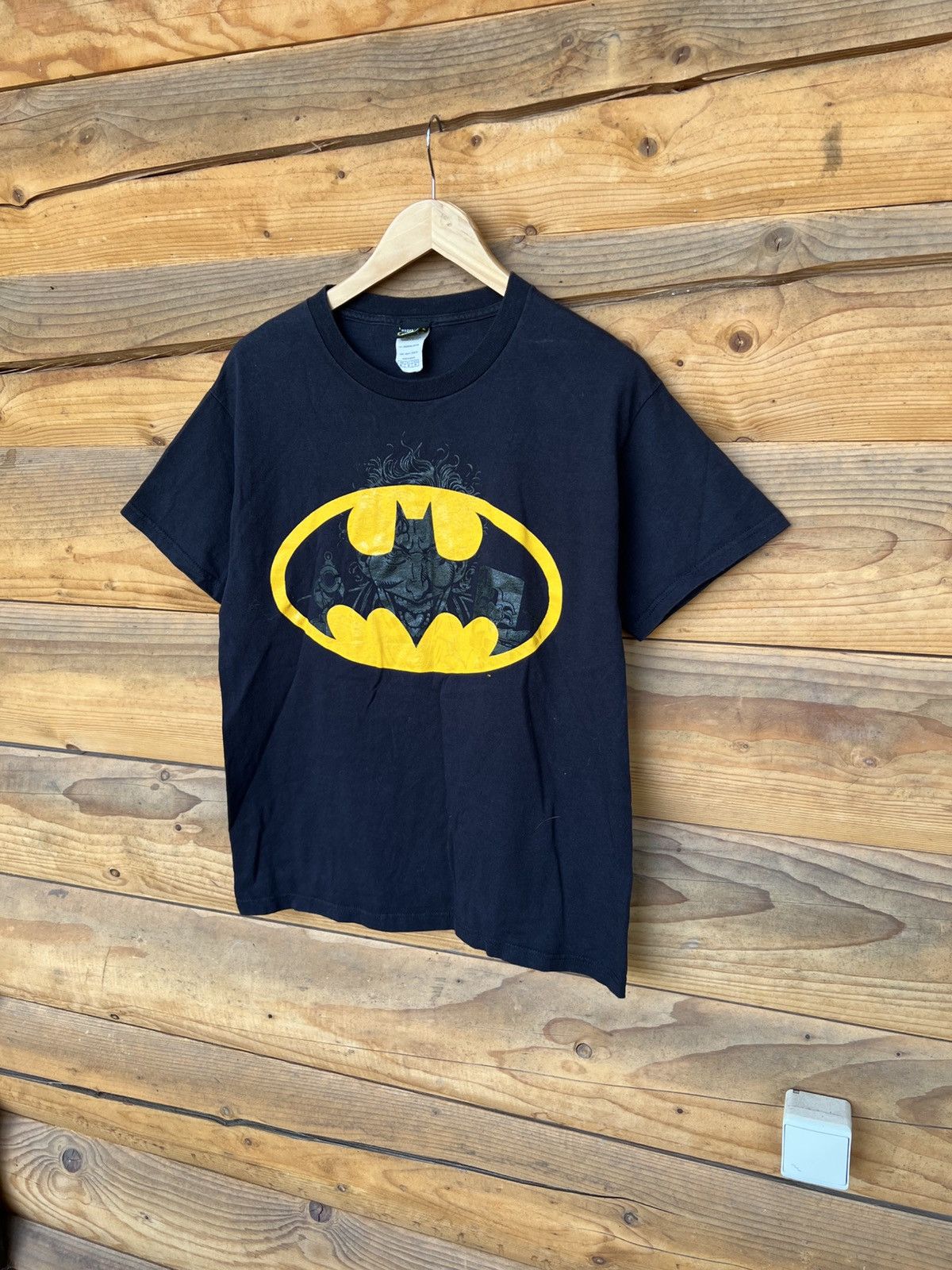 Band Tees 2005 VINTAGE BATMAN JOKER WARNER BROS MARVEL GRAPHIC T SHIRT Size US M / EU 48-50 / 2 - 1 Thumbnail