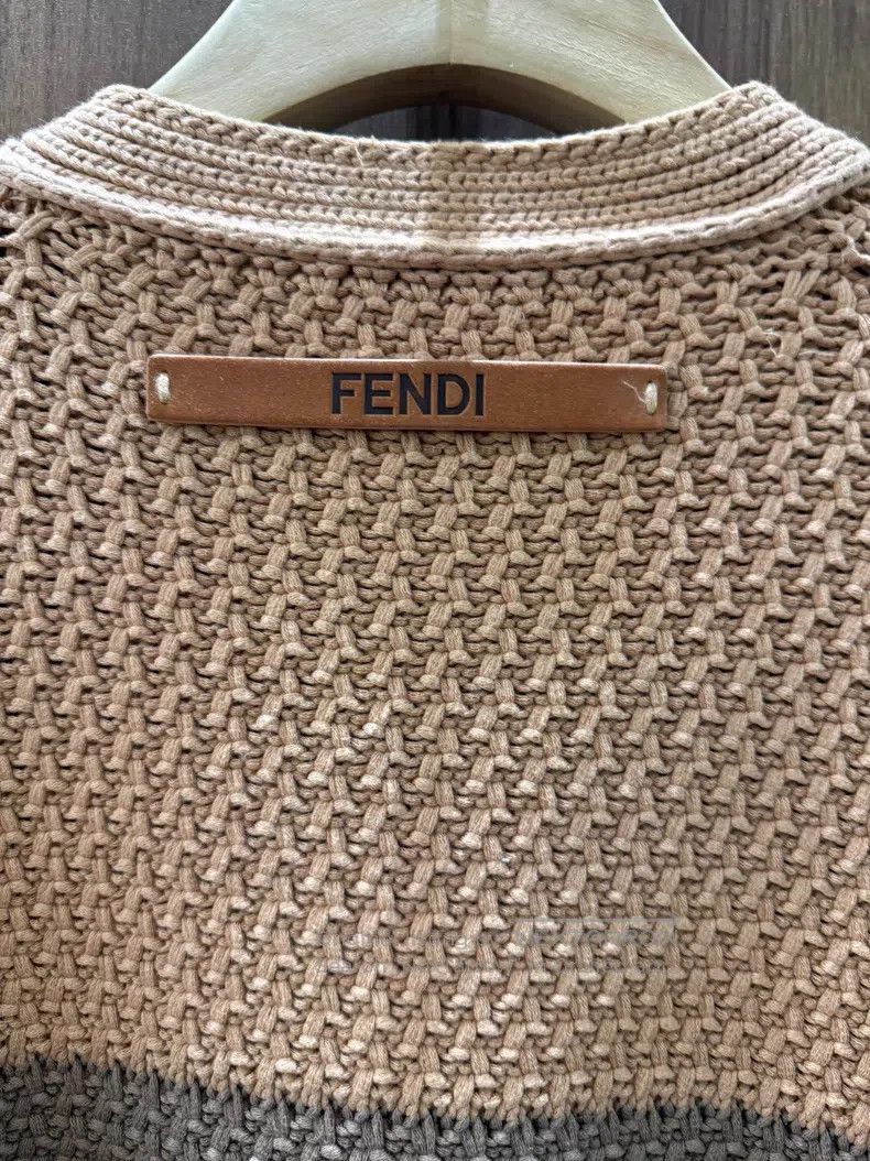 Fendi Fendi Khaki Colorblock Knit Cardigan Size S / US 4 / IT 40 - 5 Thumbnail