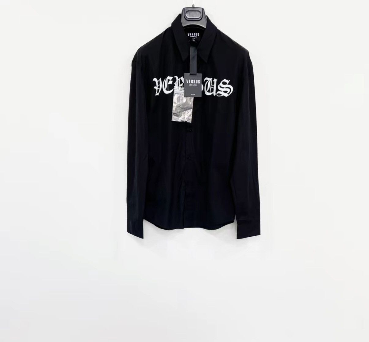 Versus VERSUS 100% Cotton Long Sleeve Shirt J30 Size US S / EU 44-46 / 1 - 1 Thumbnail