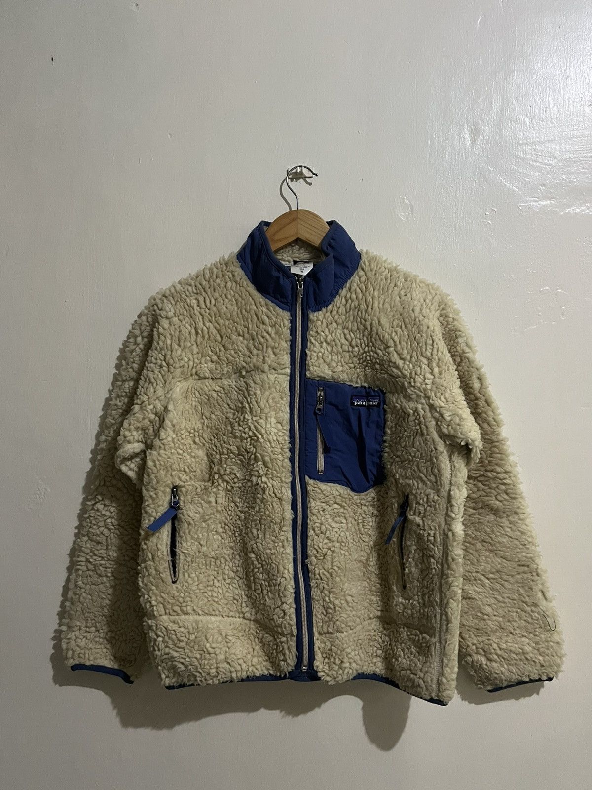 Patagonia Patagonia Retro X Deep Pile Fleece Jacket (Kids/Youth) Size US XL / EU 56 / 4 - 1 Thumbnail
