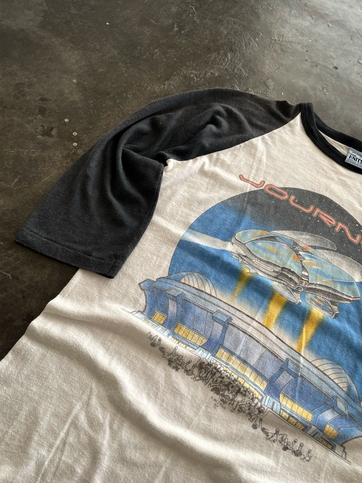 Band Tees Vintage 80s Journey Escape Tour 1982 Raglan Longsleeve Tee Size US M / EU 48-50 / 2 - 3 Thumbnail