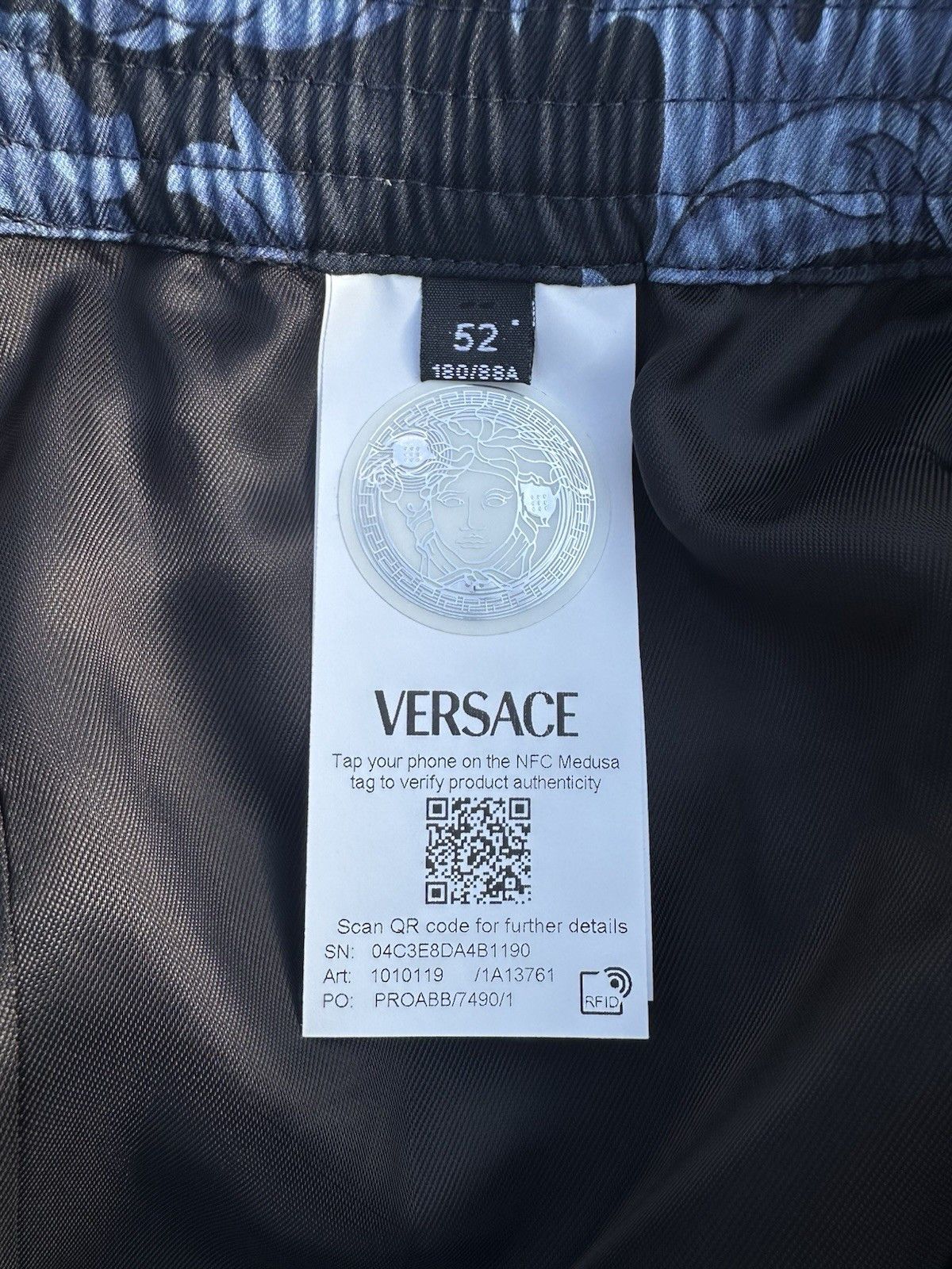 Versace Versace Back Shorts With Blue Vines Size 34 Waist Retail $1 Size US 34 / EU 50 - 3 Thumbnail