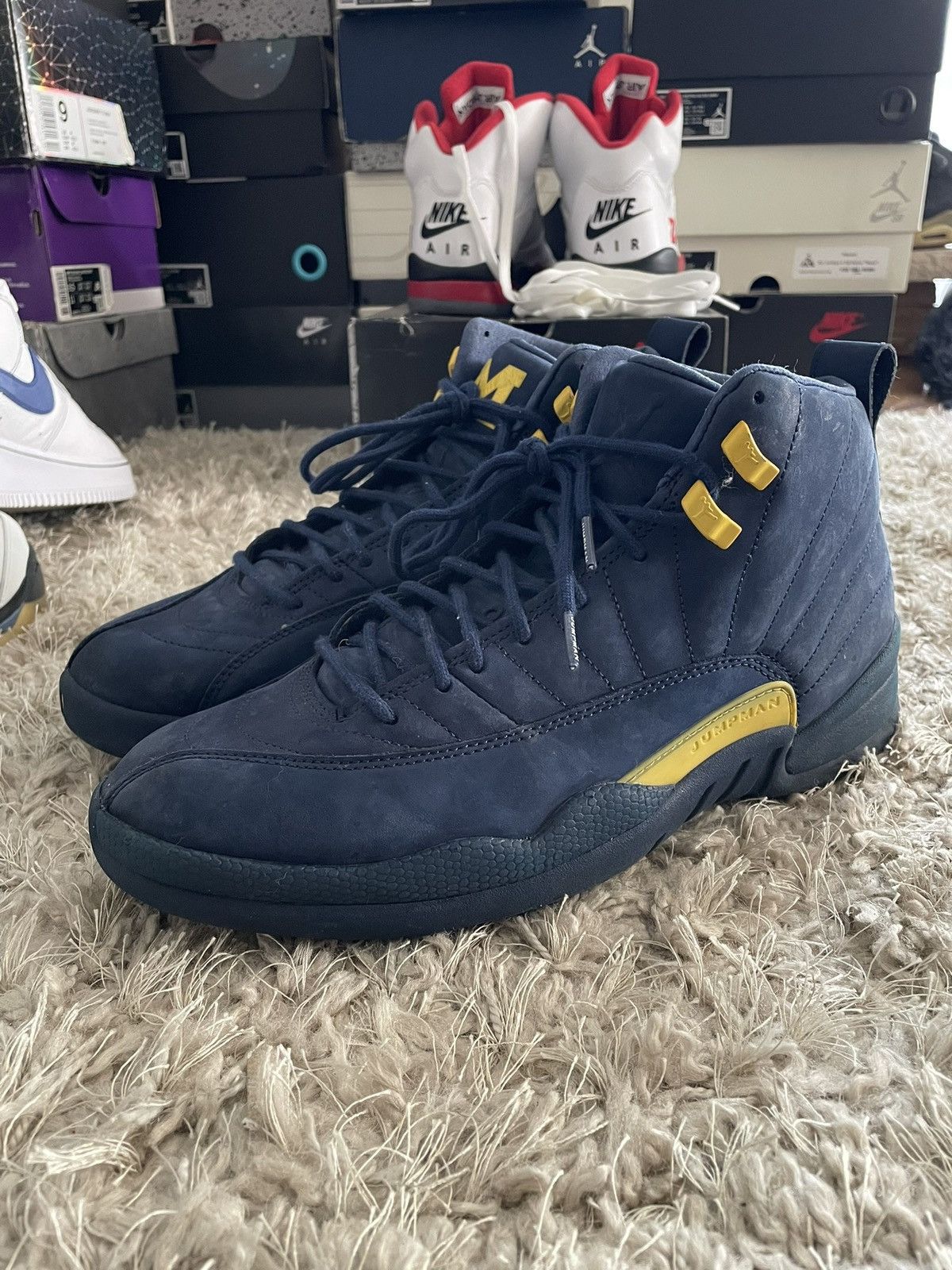 Jordan Brand Jordan 12 Michigan Size US 10 / EU 43 - 1 Thumbnail