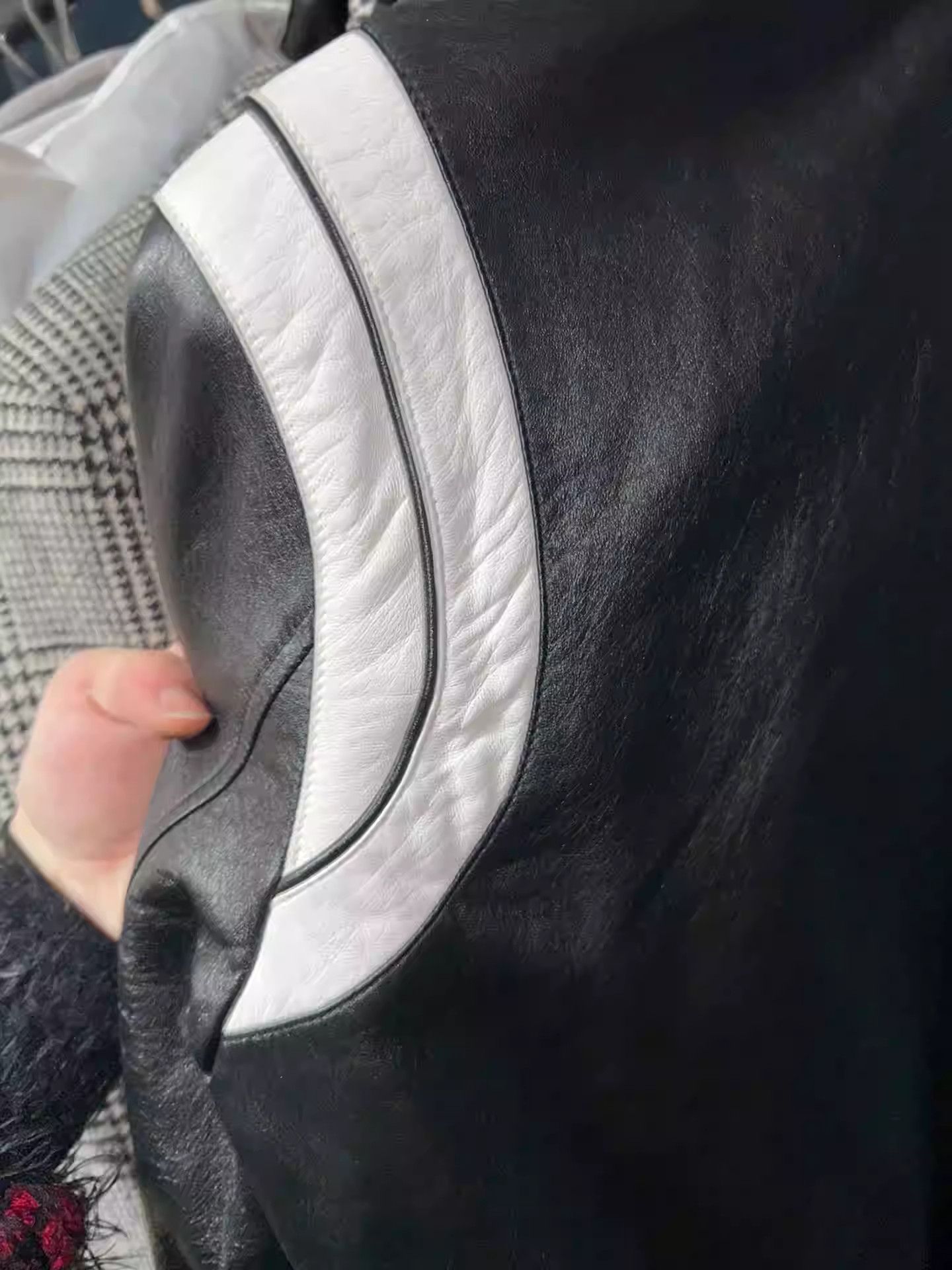 Saint Laurent Paris Saint Laurent Sheepskin Black and White Baseball Jersey Size US S / EU 44-46 / 1 - 4 Thumbnail