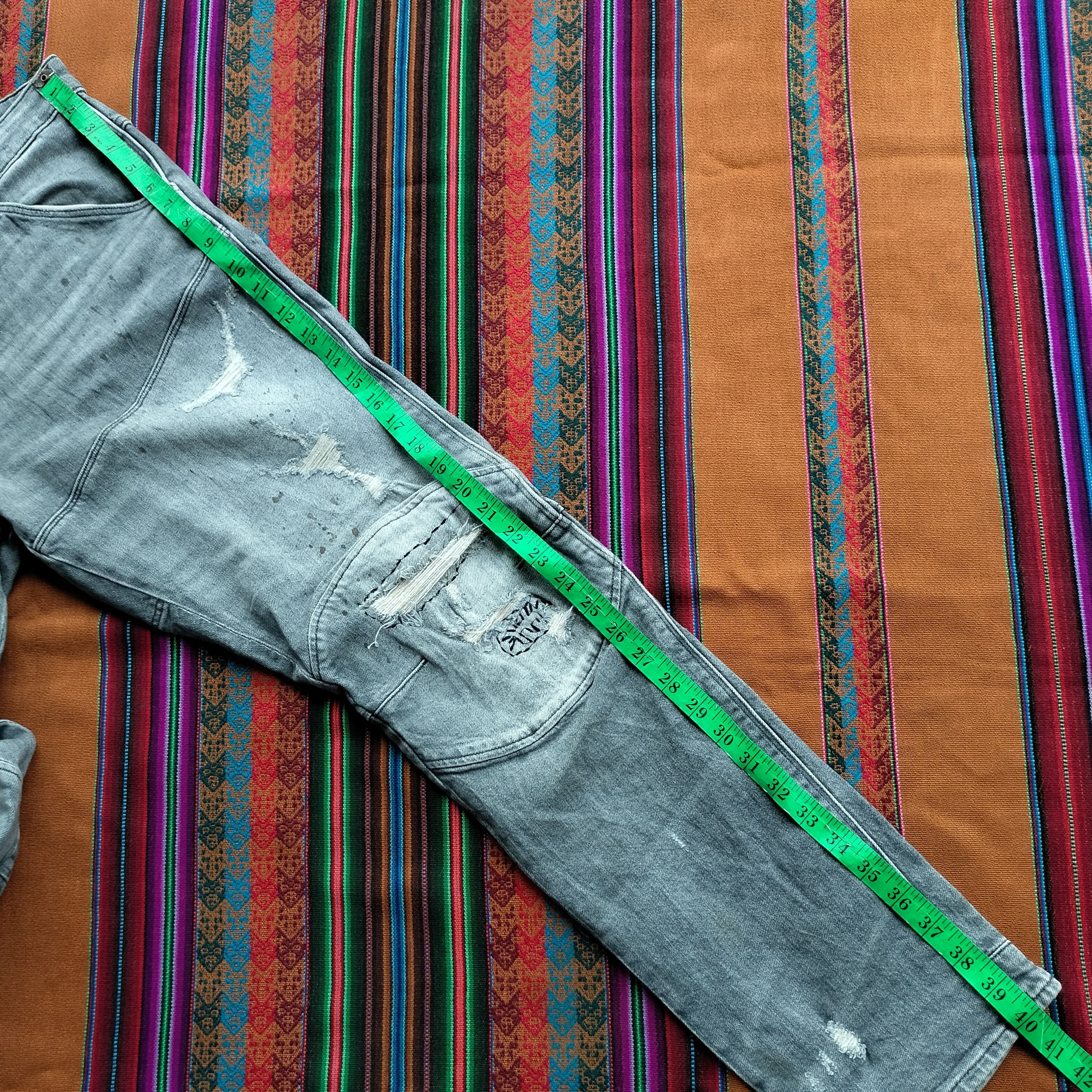 G-Star G Star raw 5620 3D tapered distressed denim Size US 34 / EU 50 - 23 Thumbnail