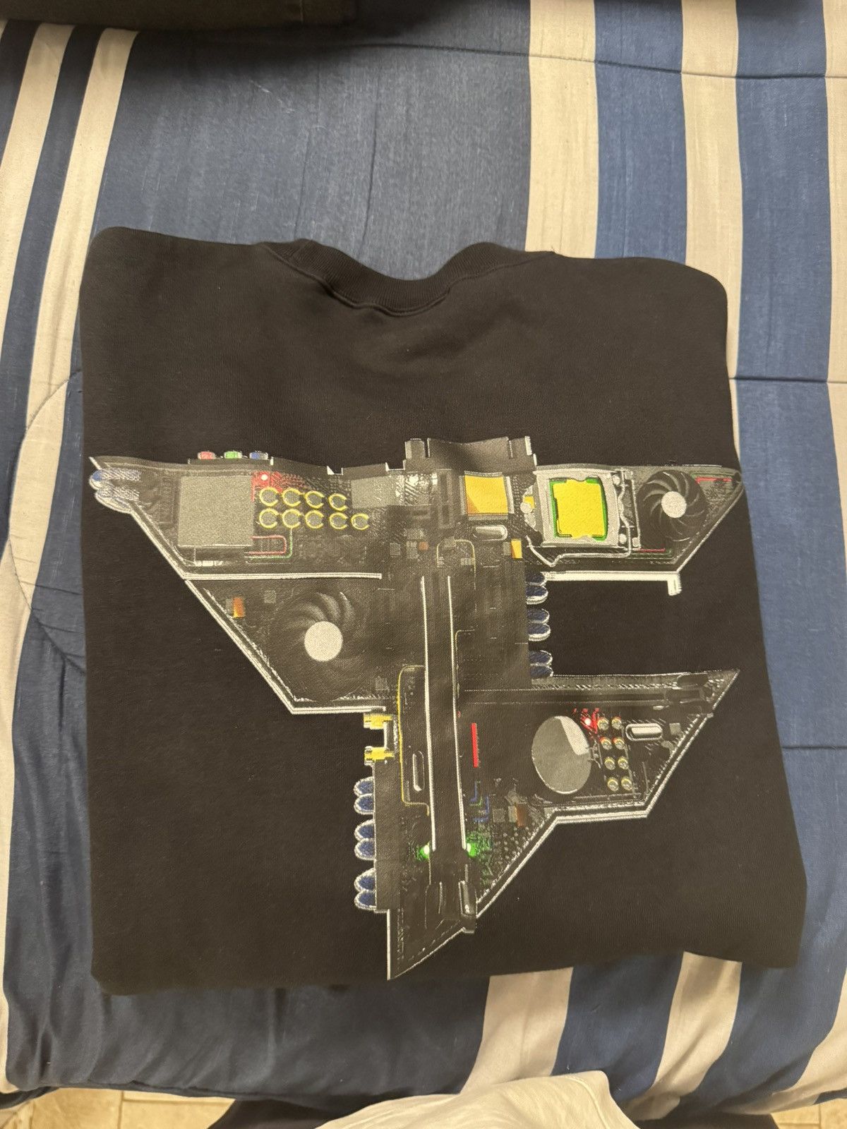 FaZe × Nike Nike LeBron x Faze Clan Men’s Fleece Crew Black 2XL Size US XXL / EU 58 / 5 - 1 Thumbnail