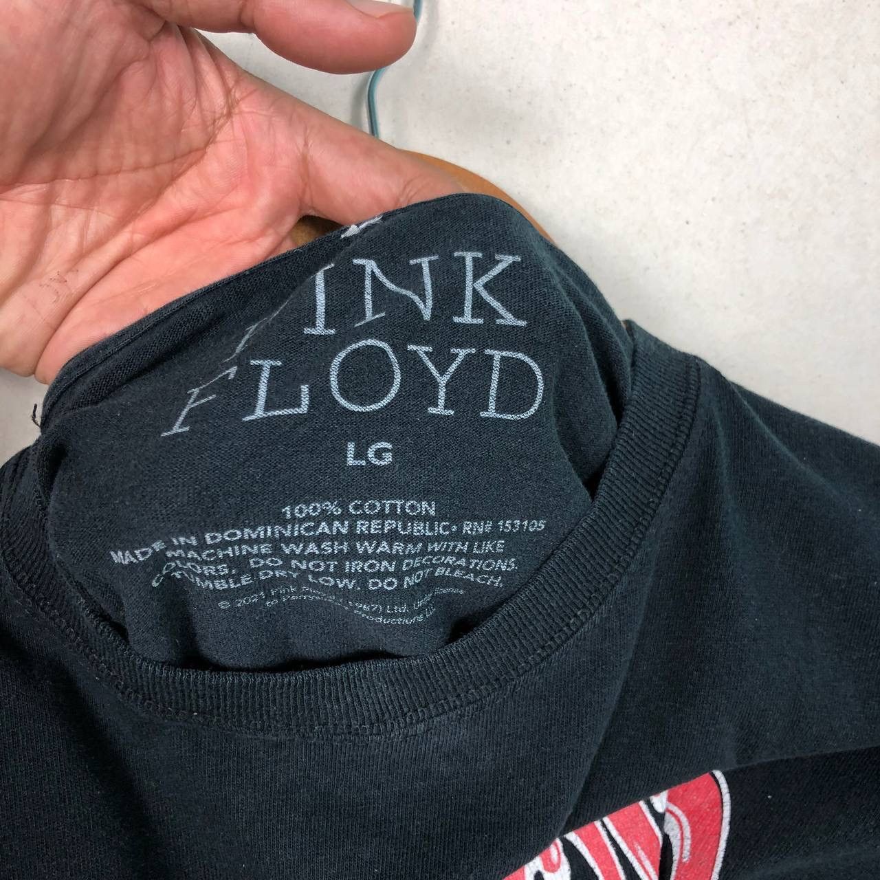 Band Tees Y2K Pink Floyd Concert Tee Shirt Pink Floyd Band Tee Size US L / EU 52-54 / 3 - 4 Thumbnail