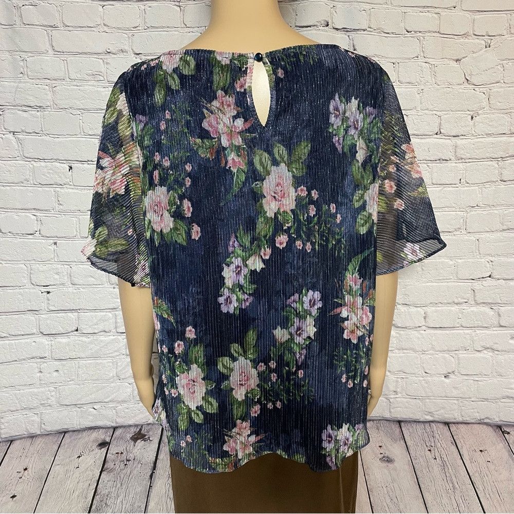 Adrianna Papell NWT New $99 Adrianna Papell Crinkle Floral Flutter Sleeve T Size M / US 6-8 / IT 42-44 - 7 Thumbnail