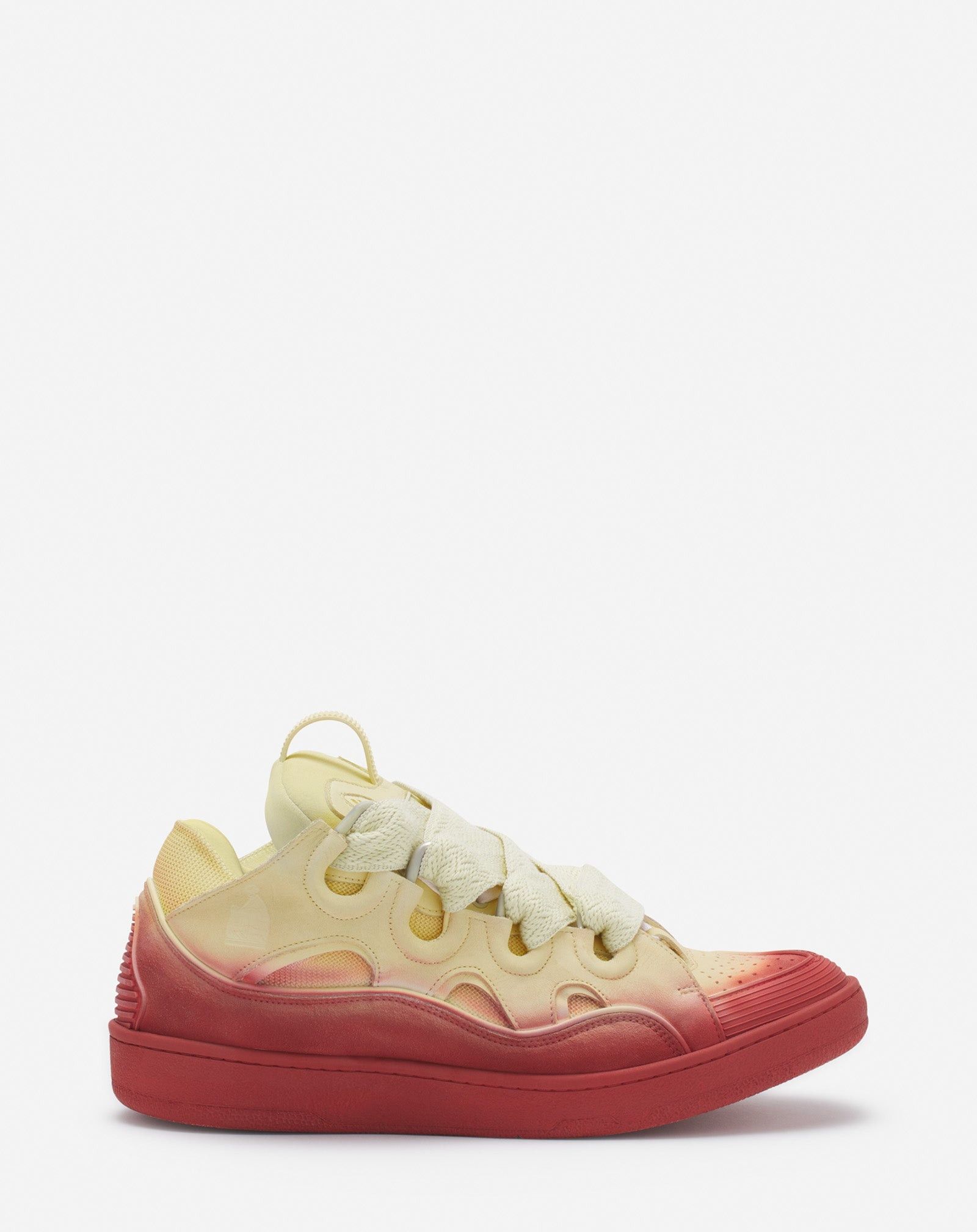 oc11z0325 Curb Low Top Sneakers in Light Yellow/Red